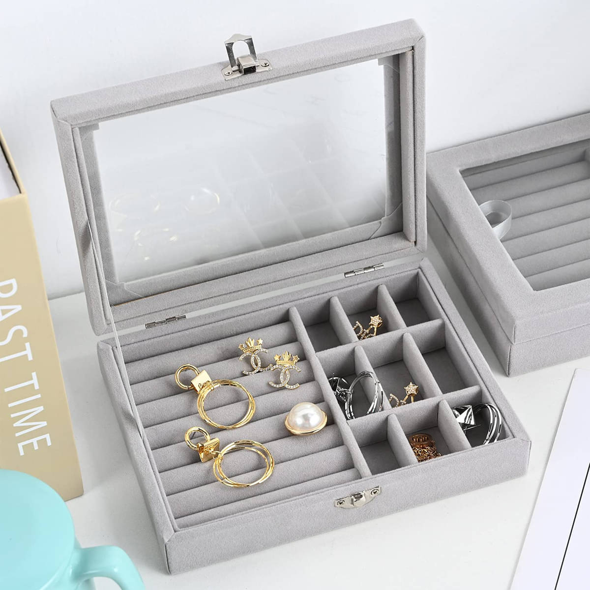     			CRAYLUXE Velvet Jewelry Organizer Box – Grey | Compact Storage for Necklaces, Earrings & Rings