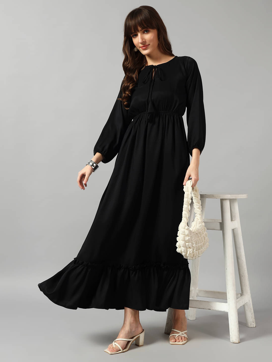     			Krunal Raiyani Women Crepe Solid Fit & Flare Dress ( Black )