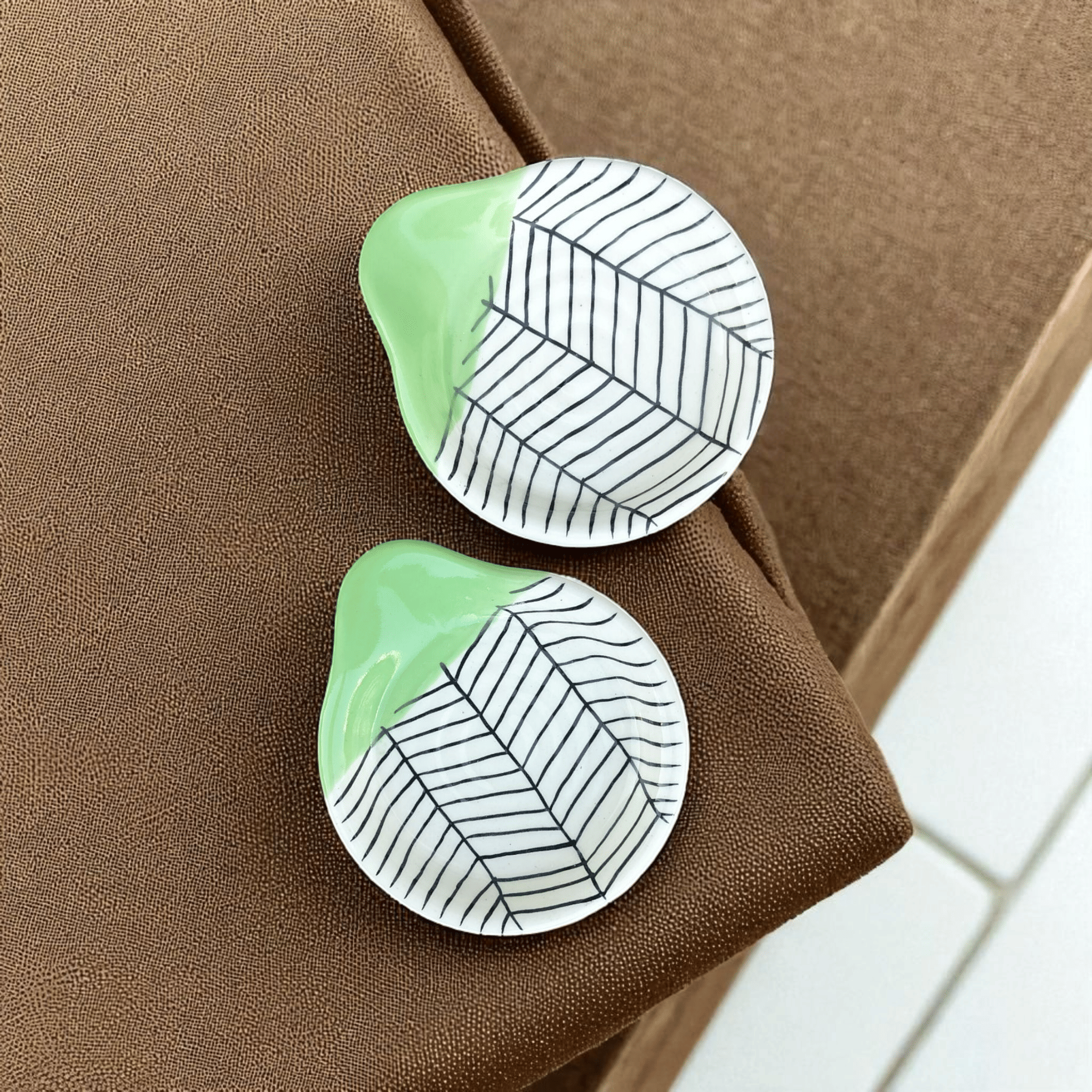     			Malaikah Zbra Spn Rst Ceramic Printed Cutlery Holder Light Green ( Pack of 2 )