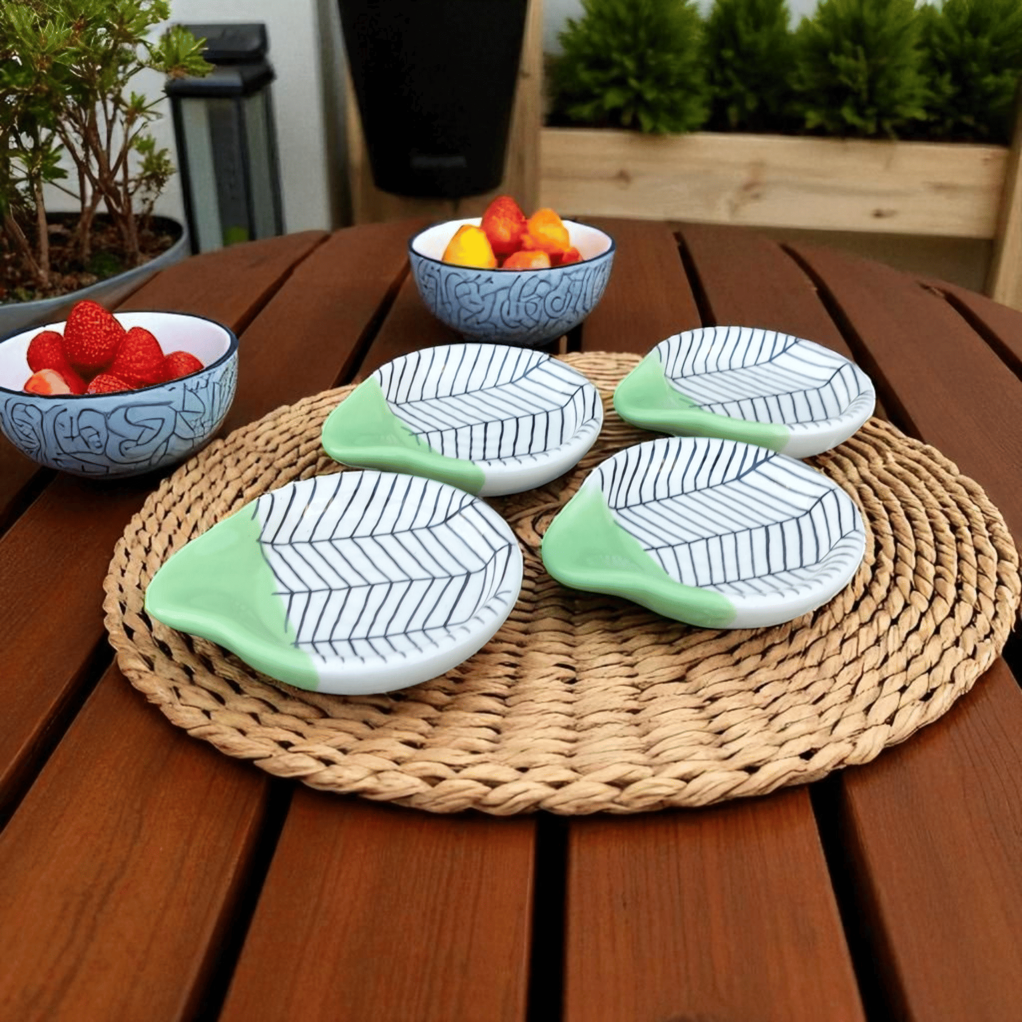 Malaikah Zbra Spn Rst Ceramic Printed Cutlery Holder Light Green ( Pack of 4 ) Malaikah Zbra Spn Rst Ceramic Printed Cutlery Holder Light Green ( Pack of 4 )