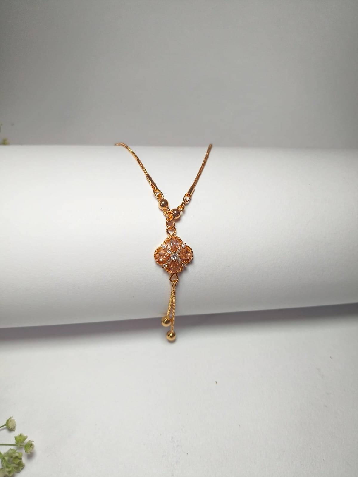 Nayakstore Golden Pendant ( Pack of 1 ) Nayakstore Golden Pendant ( Pack of 1 )