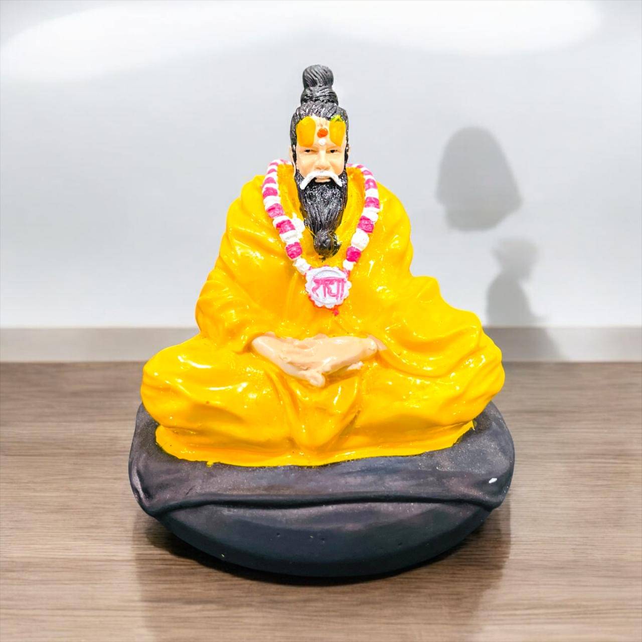 Premanand Ji Maharaj Idol Polyresin meterial For Table Top , Living Room, Home & Office Decor (Size 10cmx9c m) Premanand Ji Maharaj Idol Polyresin meterial For Table Top , Living Room, Home & Office Decor (Size 10cmx9c m)