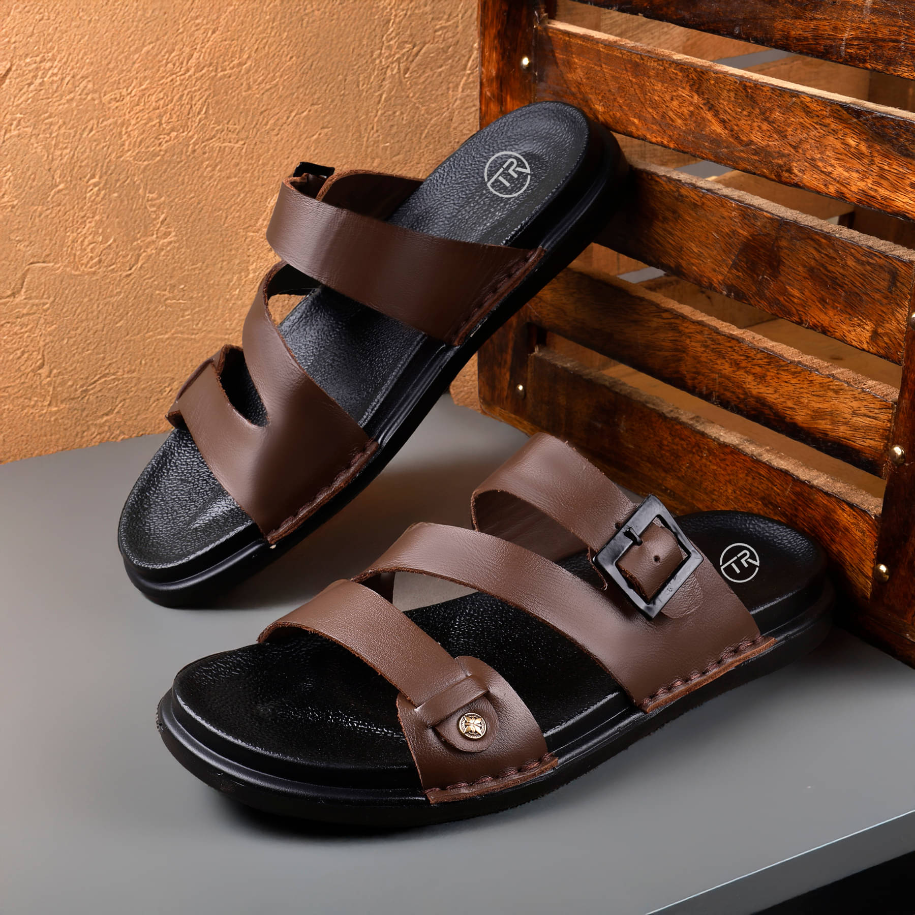     			TR Brown Men's Leather Slipper