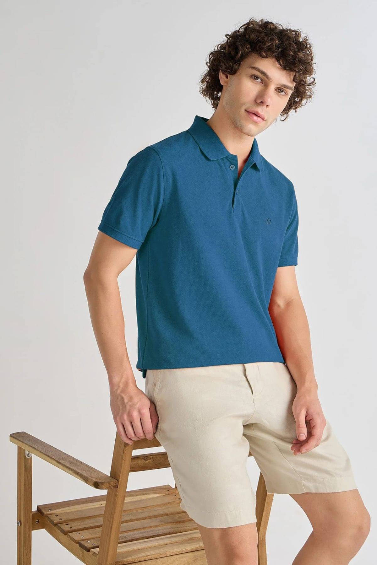     			COLOR HUNT Men Cotton Blend Regular Fit Solid Polo T Shirt ( Teal Blue )