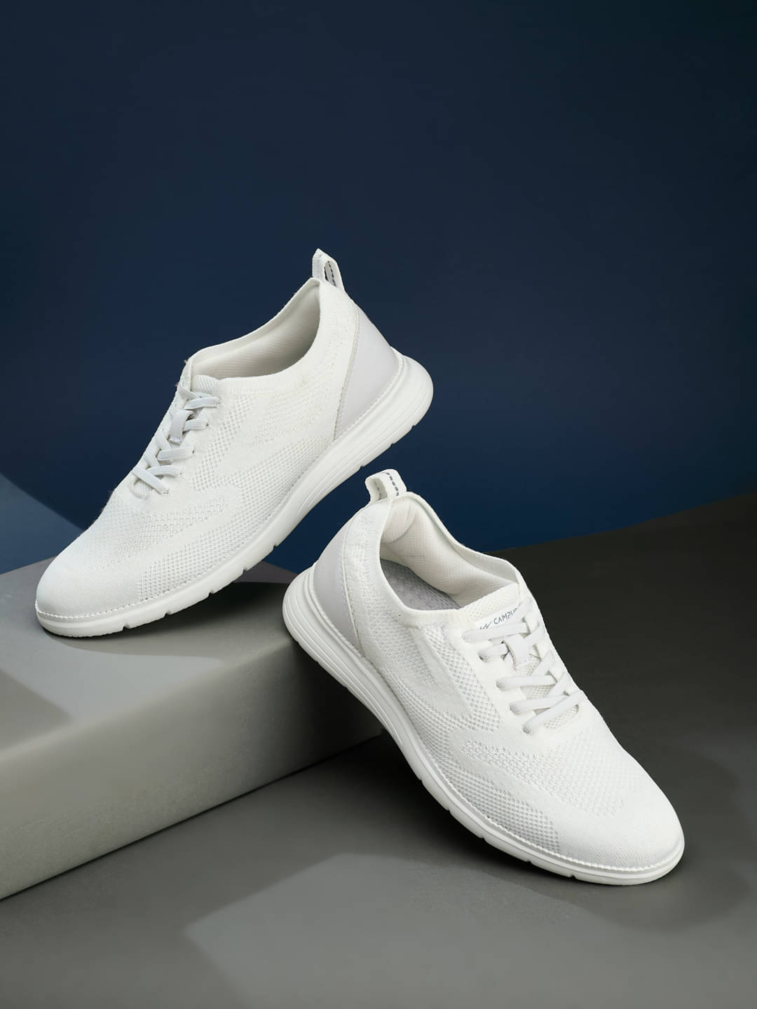     			Campus PLUNGE WHITE Men's Lifestyle Shoes