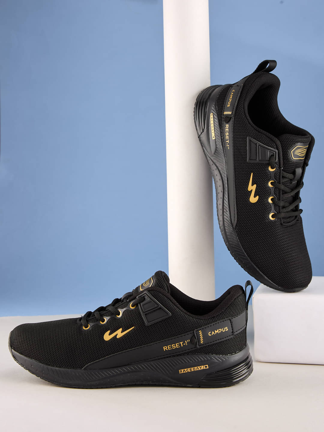     			Campus Refresh Pro Black Men's Sports Running Shoes