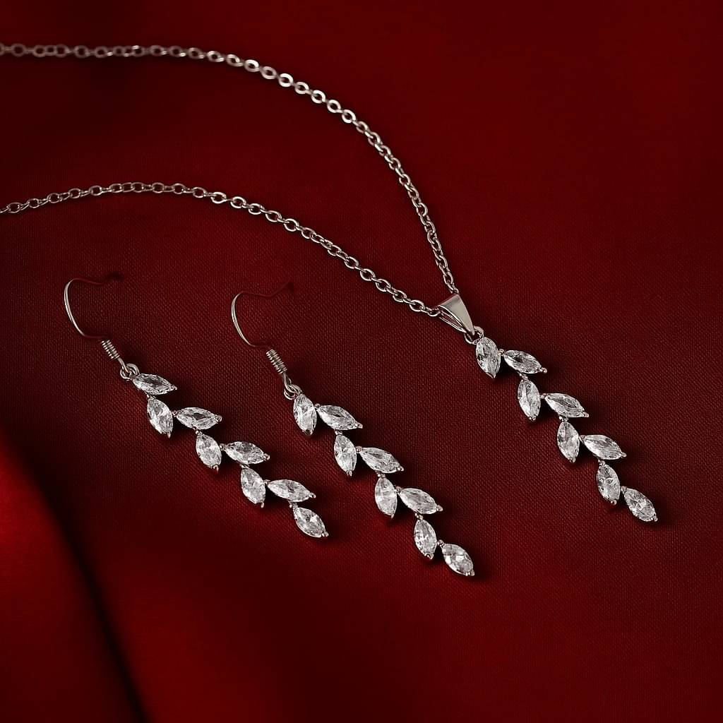     			ENTERCARTS White Copper Necklace Set ( Pack of 1 )