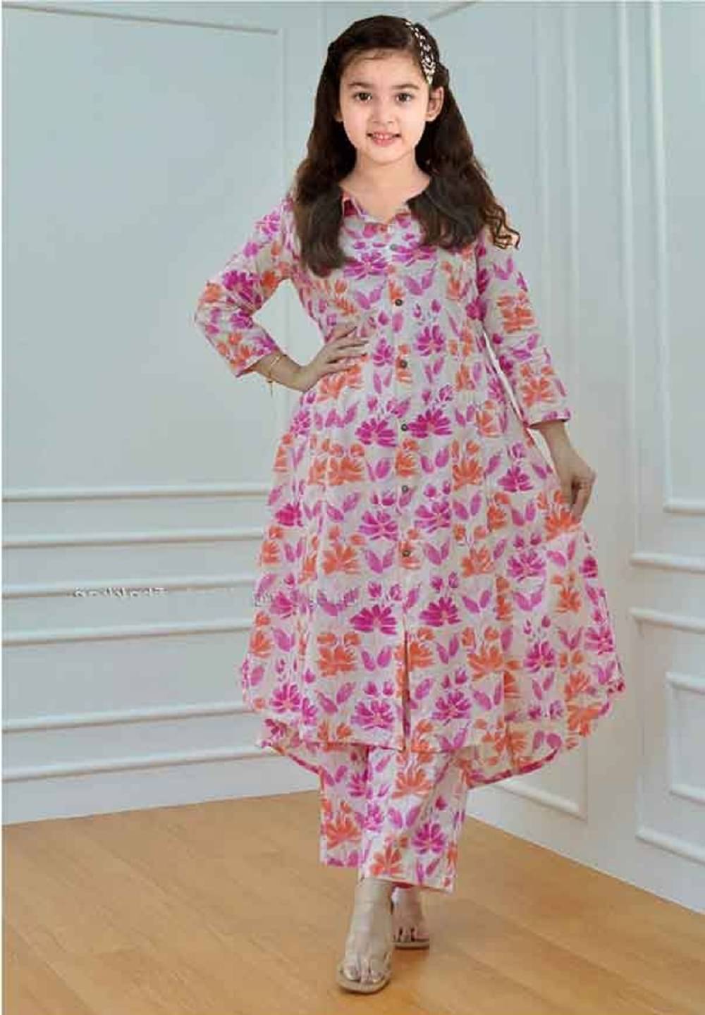     			SATVASHIV Girls Rayon Kurti with Pants ( Pack of 1 , Pink )