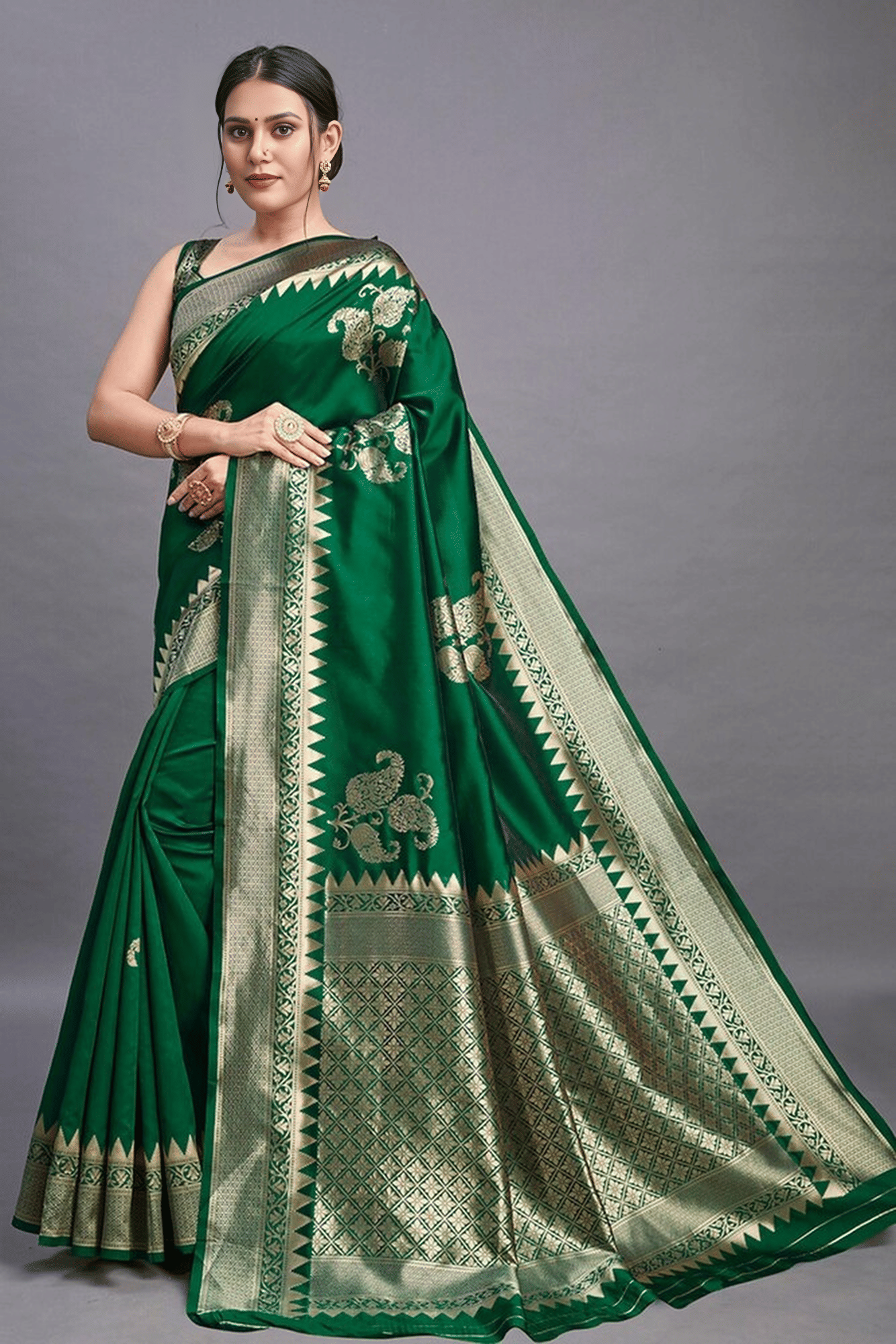     			SATVASHIV Jacquard Embellished Banarasi saree With Unstitched Blouse Piece ( Multicolor )