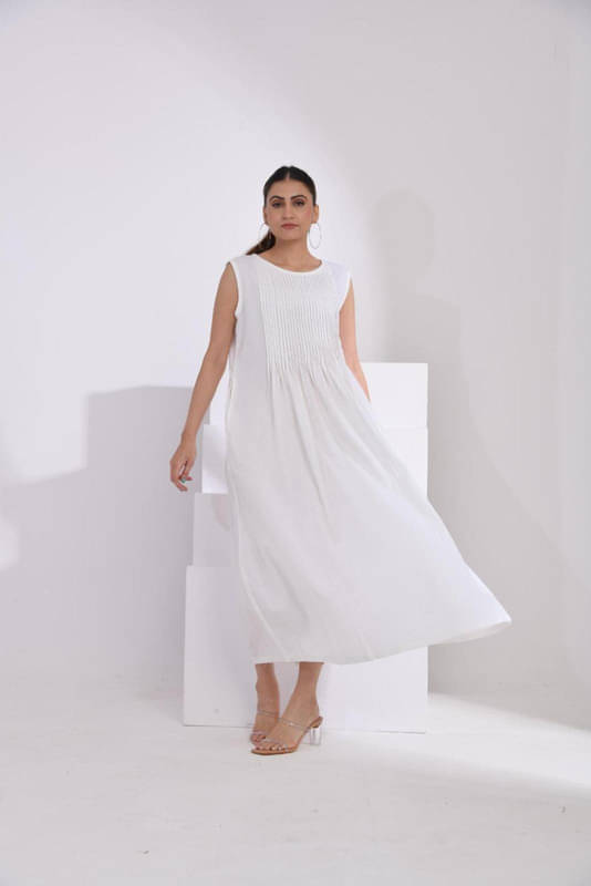     			SIDDHO HUM Women Cotton Blend Ethnic Dress ( White )