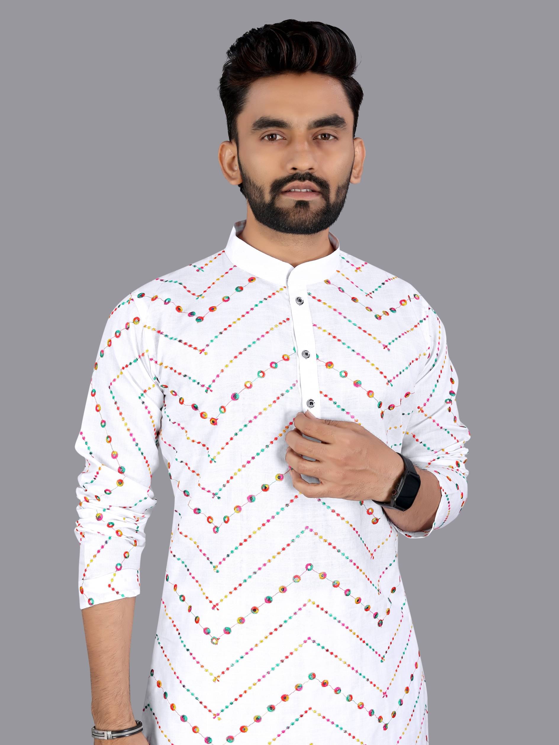 MYSTIC KURTA White Cotton Blend Men's Regular Kurta ( Pack of 1 )     			MYSTIC KURTA White Cotton Blend Men's Regular Kurta ( Pack of 1 )