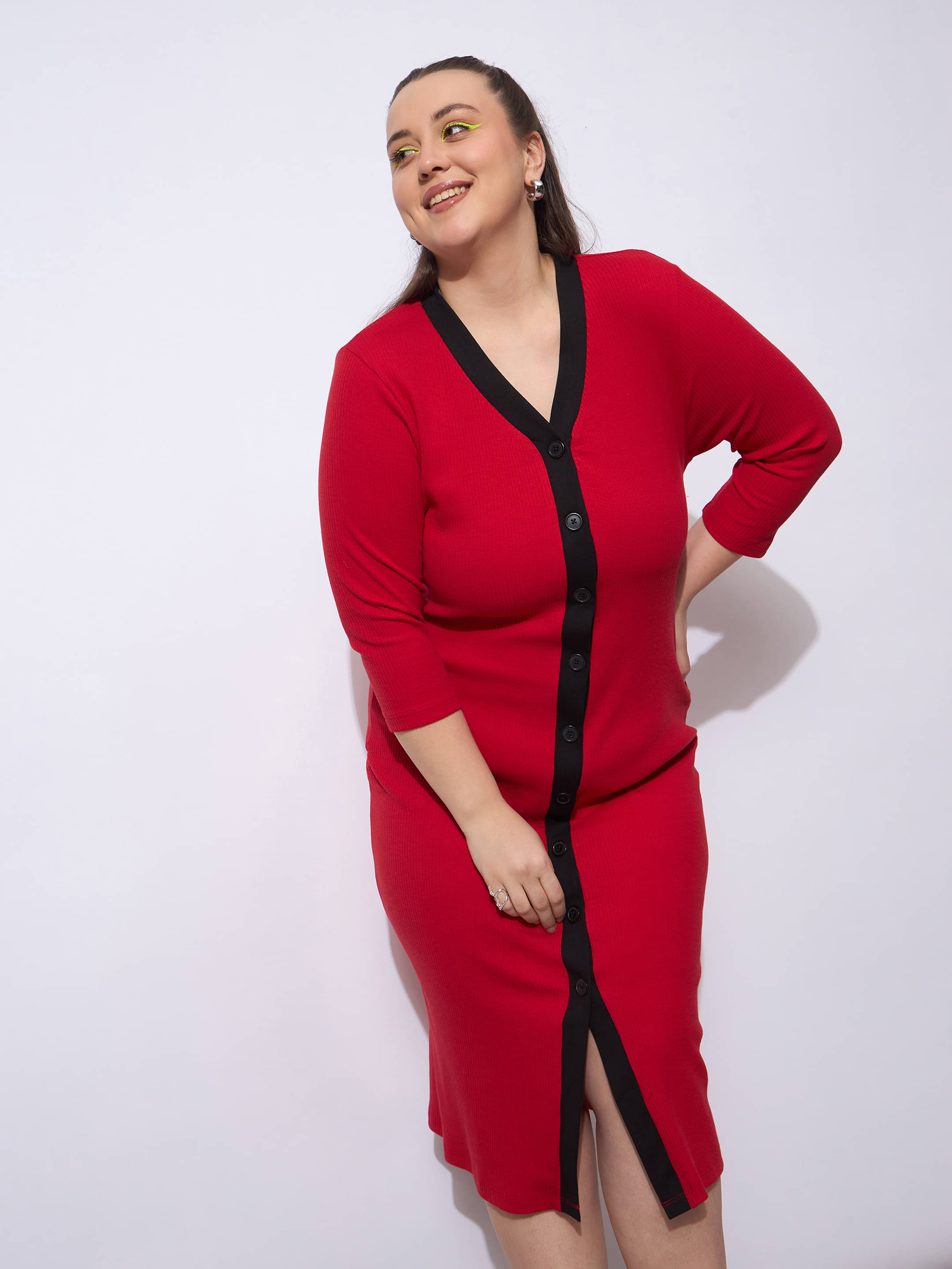     			SASSAFRAS Curve Women Cotton Blend Bodycon Dress ( Red )
