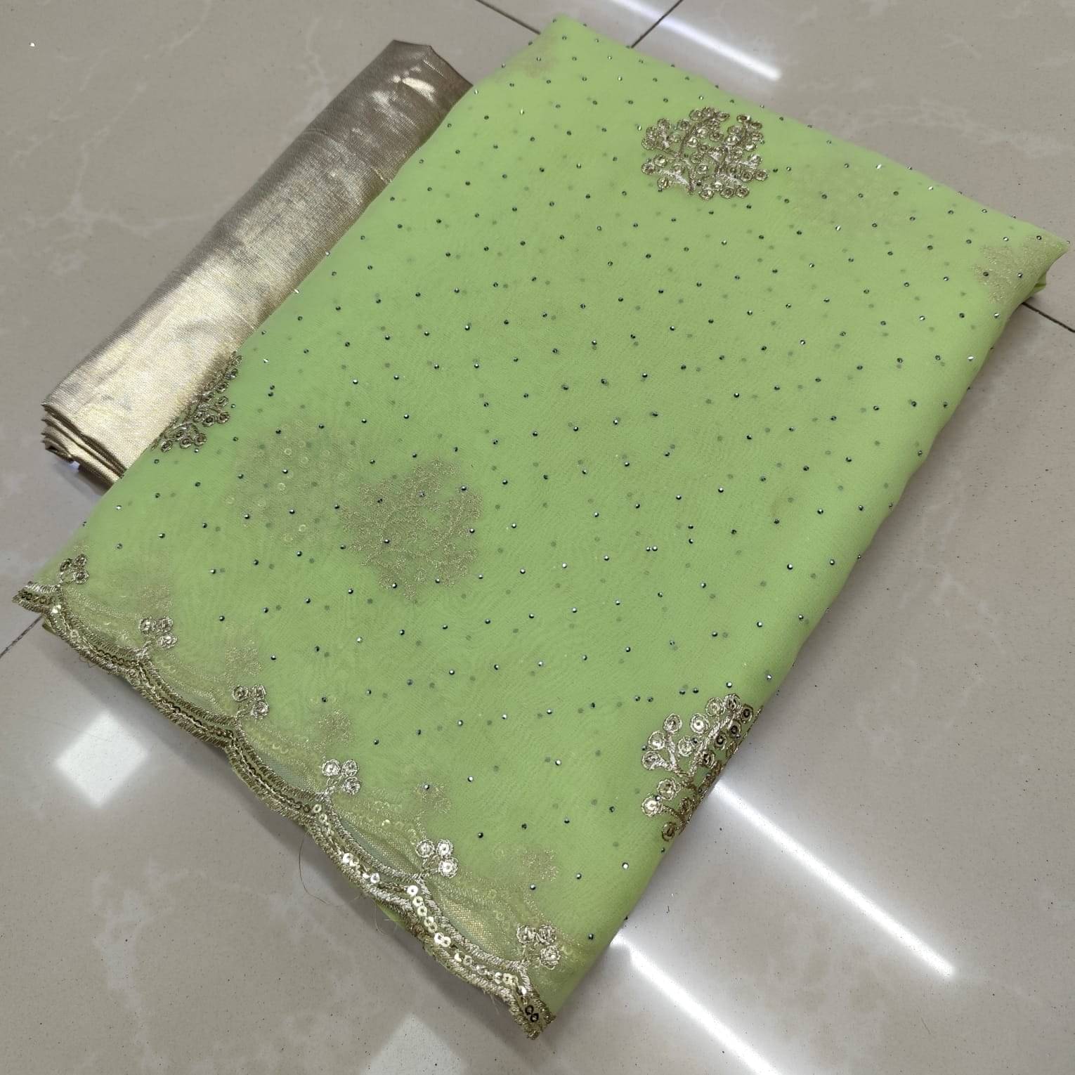     			Sareez House Chiffon Solid Regular Saree With Unstitched Blouse Piece ( Green )