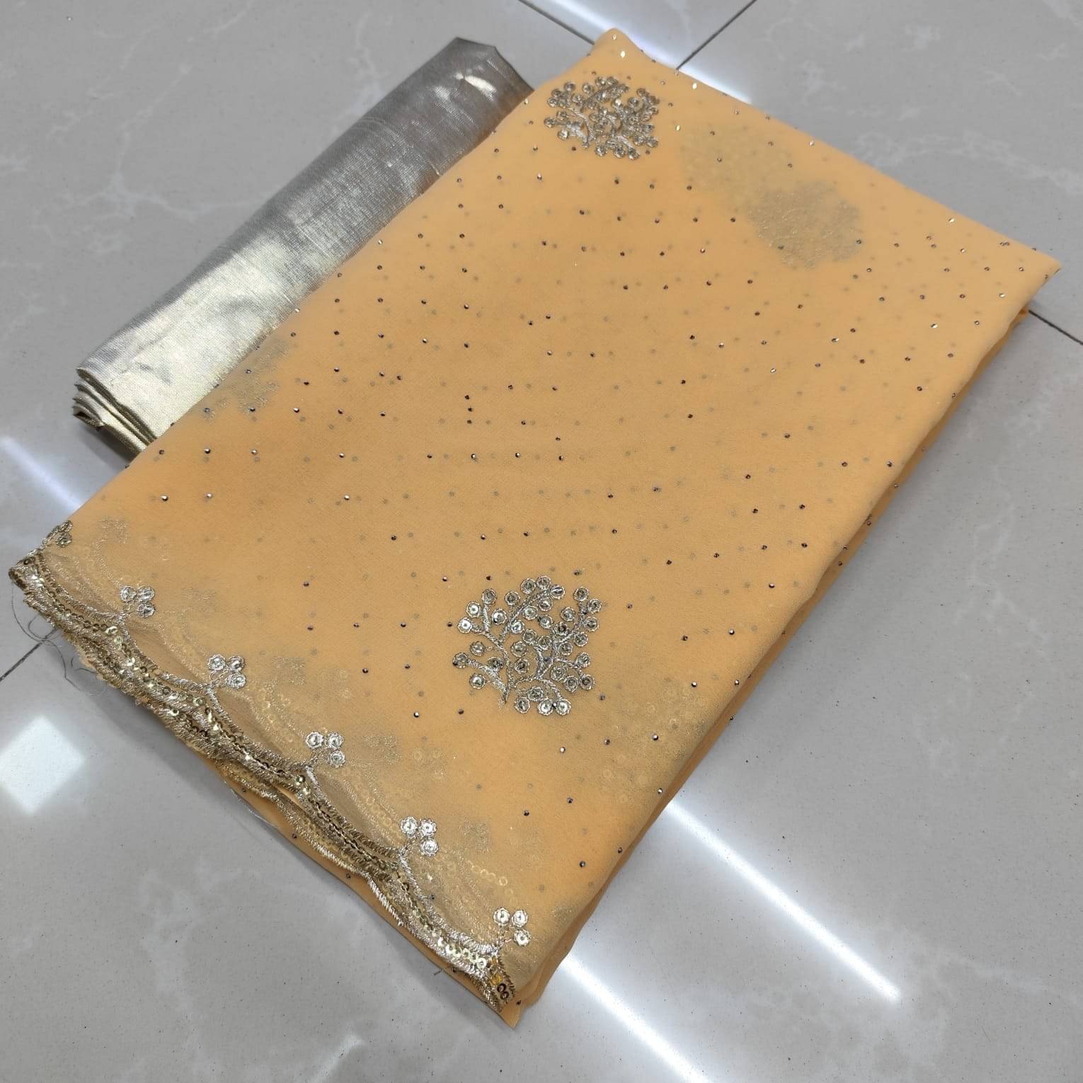     			Sareez House Chiffon Solid Regular Saree With Unstitched Blouse Piece ( Peach )