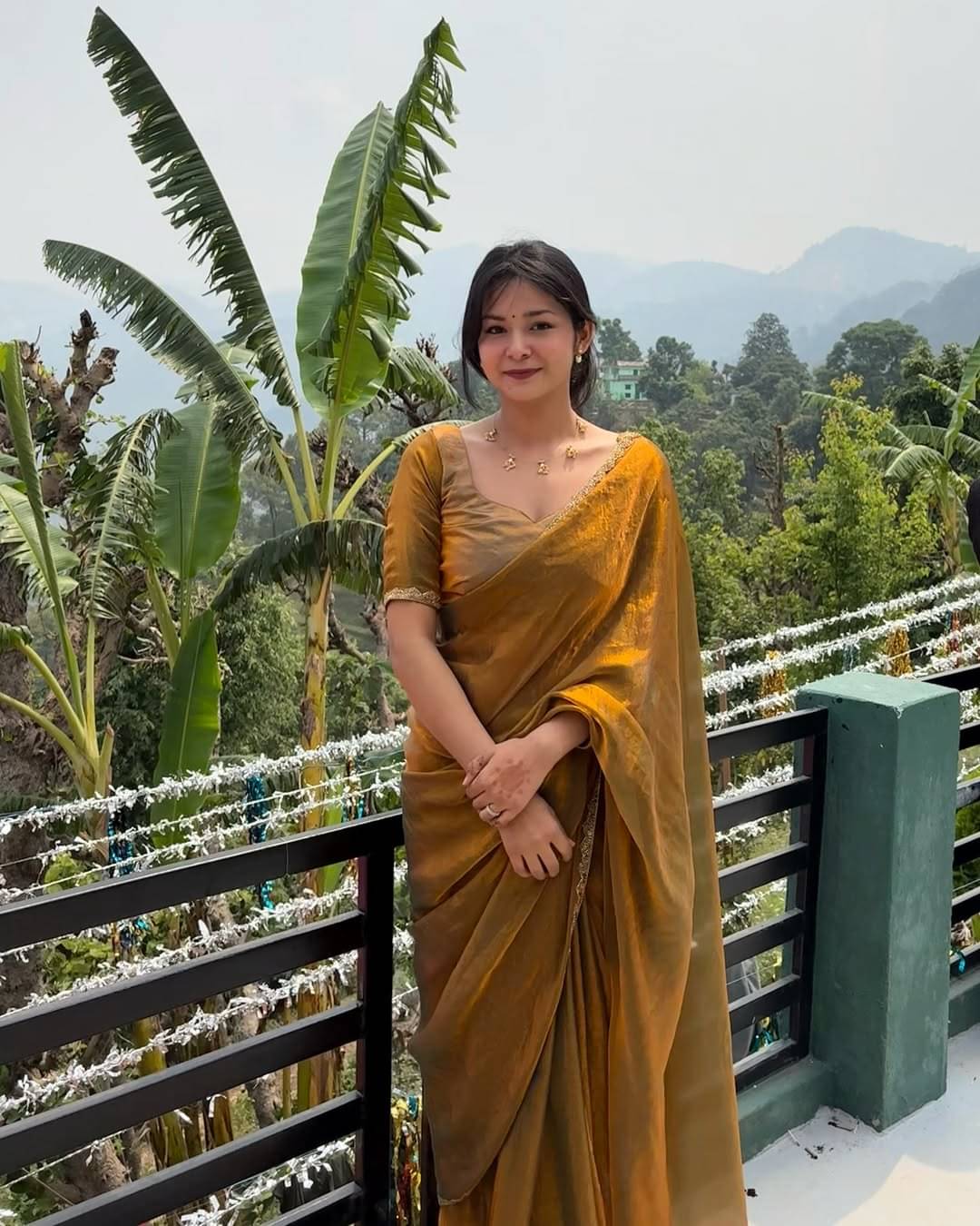     			ANAND SAREES Silk Blend Solid Ilkal Saree With Unstitched Blouse Piece ( BROWN )