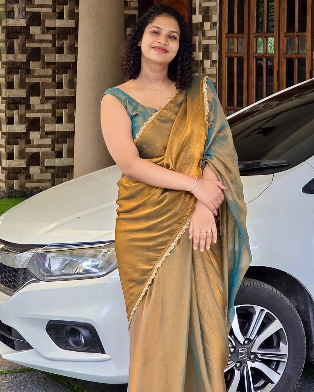     			ANAND SAREES Silk Blend Solid Ilkal Saree With Unstitched Blouse Piece ( BROWN )