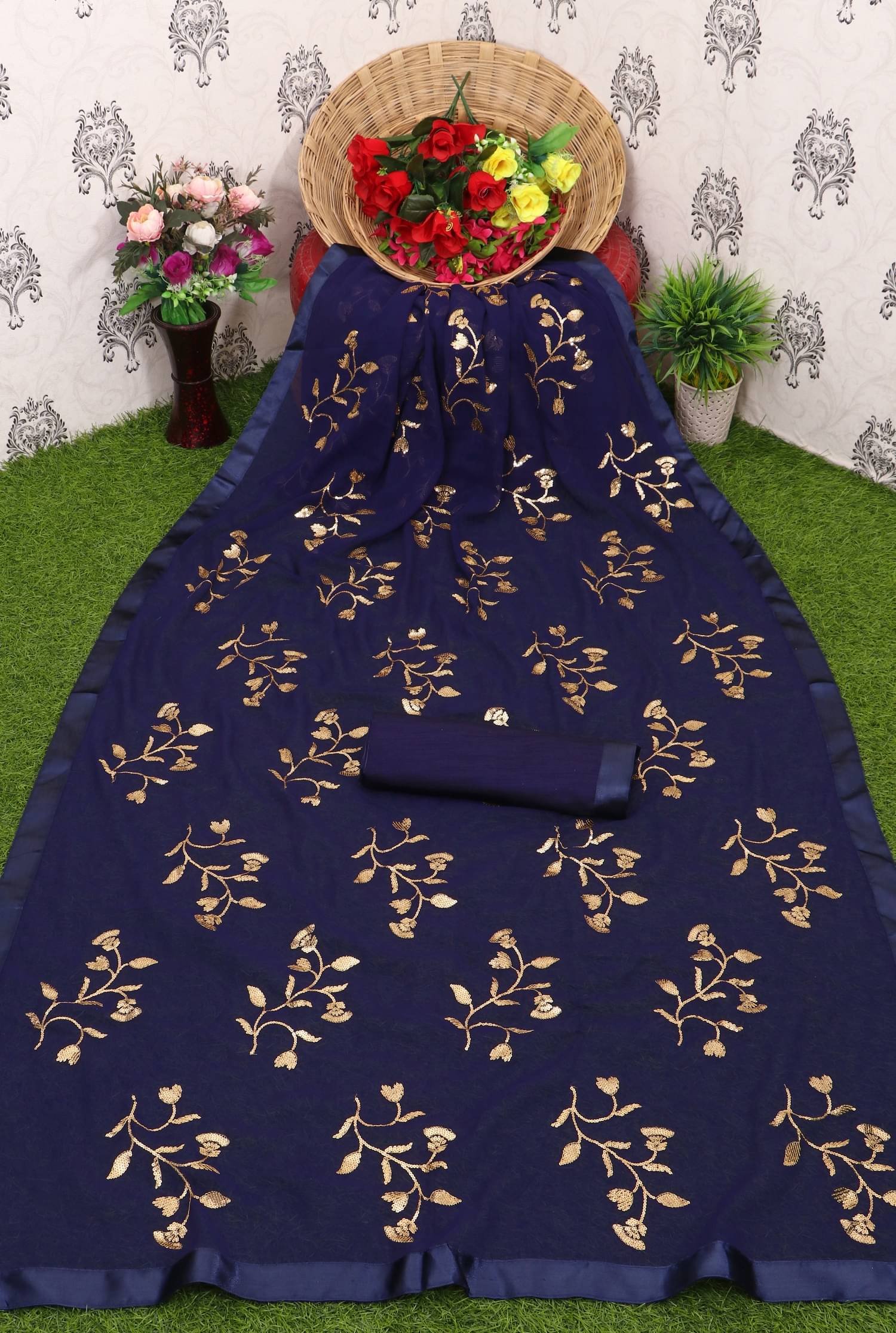     			Aika Georgette Embroidered Regular Saree With Unstitched Blouse Piece ( Navy Blue )