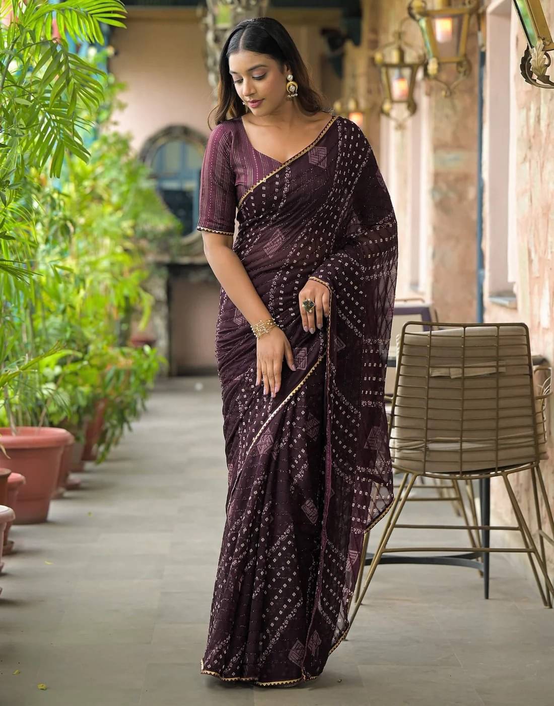     			BLEESBURY Chiffon Printed Regular Saree With Unstitched Blouse Piece ( Wine )