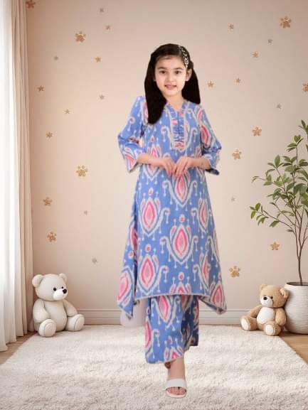     			Bholukart Girls Cotton Blend Kurti with Pants ( Pack of 1 , Sky Blue )