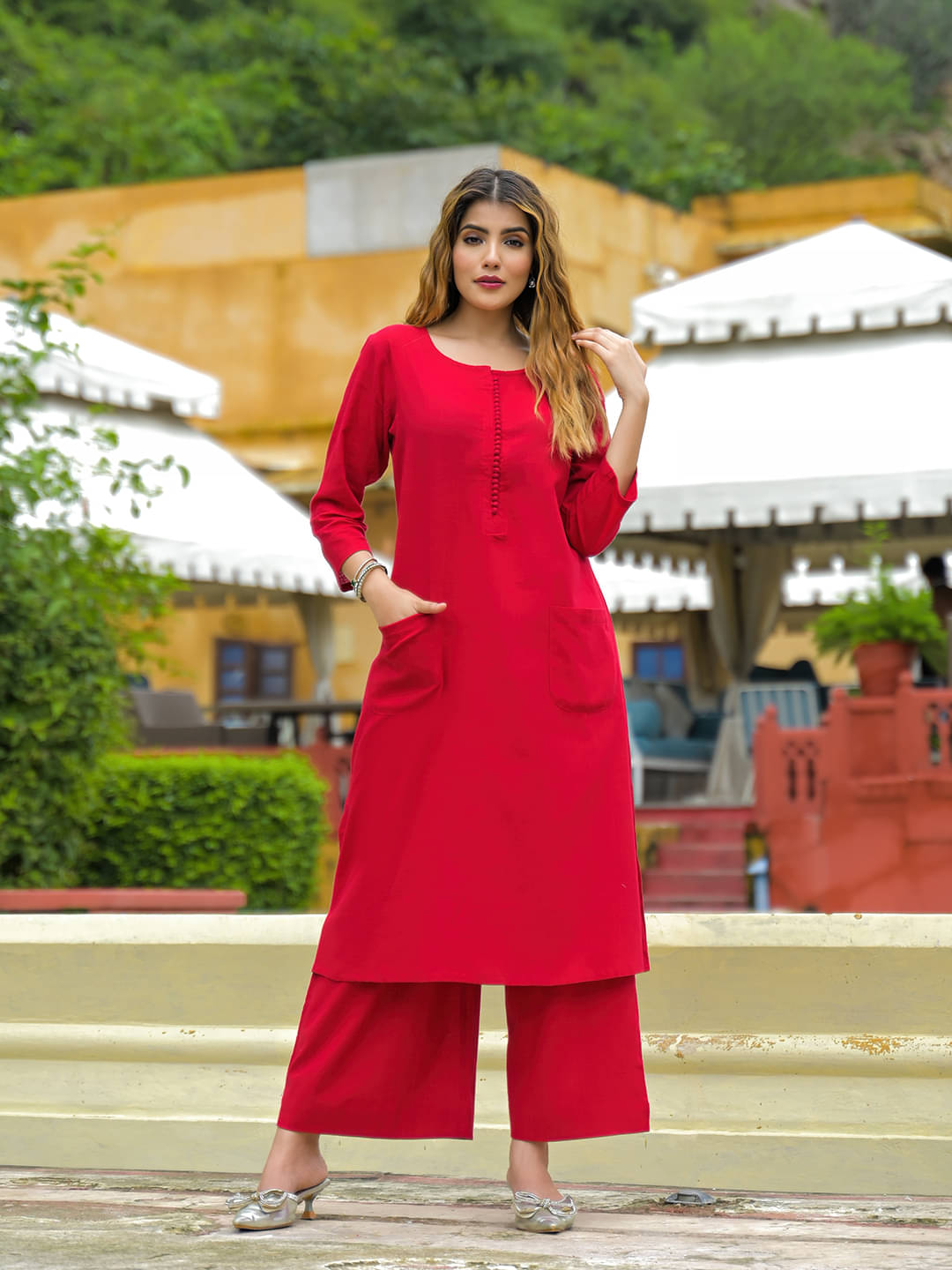     			Divena Women Cotton Solid Straight Kurti With Pants ( Red )