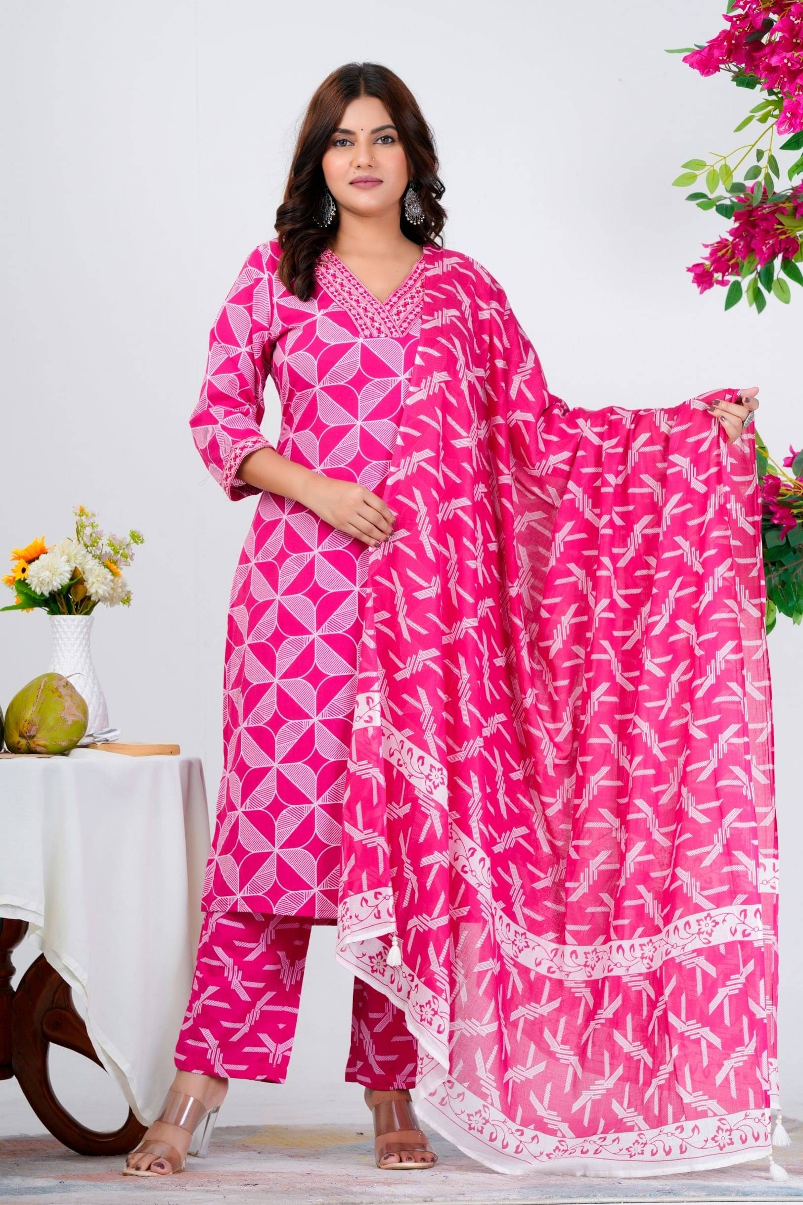     			Frionkandy Women Cotton Printed Ethnic Motifs Kurti With Pants ( Pink )