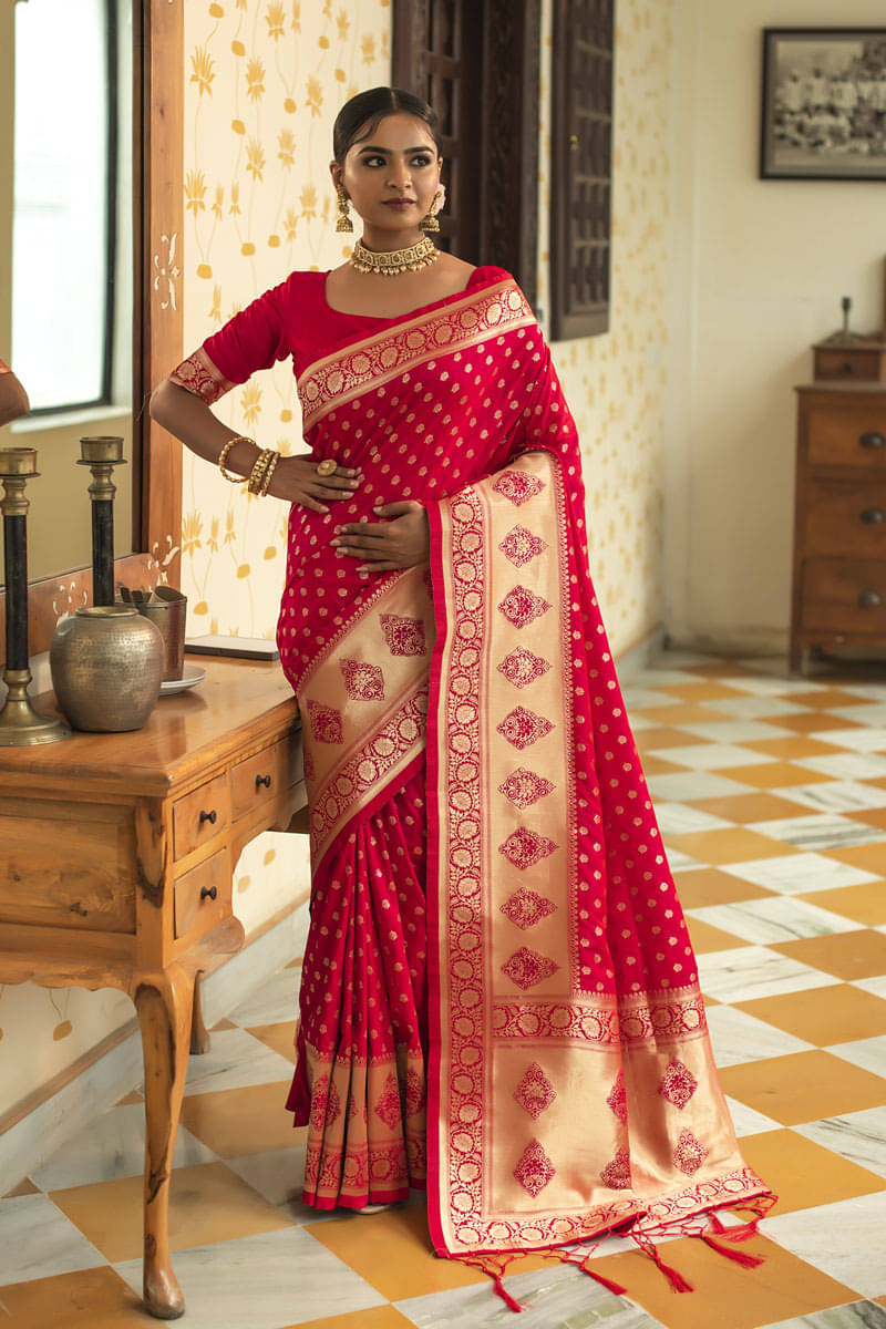 Lilots Silk Blend Woven Regular Saree With Unstitched Blouse Piece ( Pink ) Lilots Silk Blend Woven Regular Saree With Unstitched Blouse Piece ( Pink )