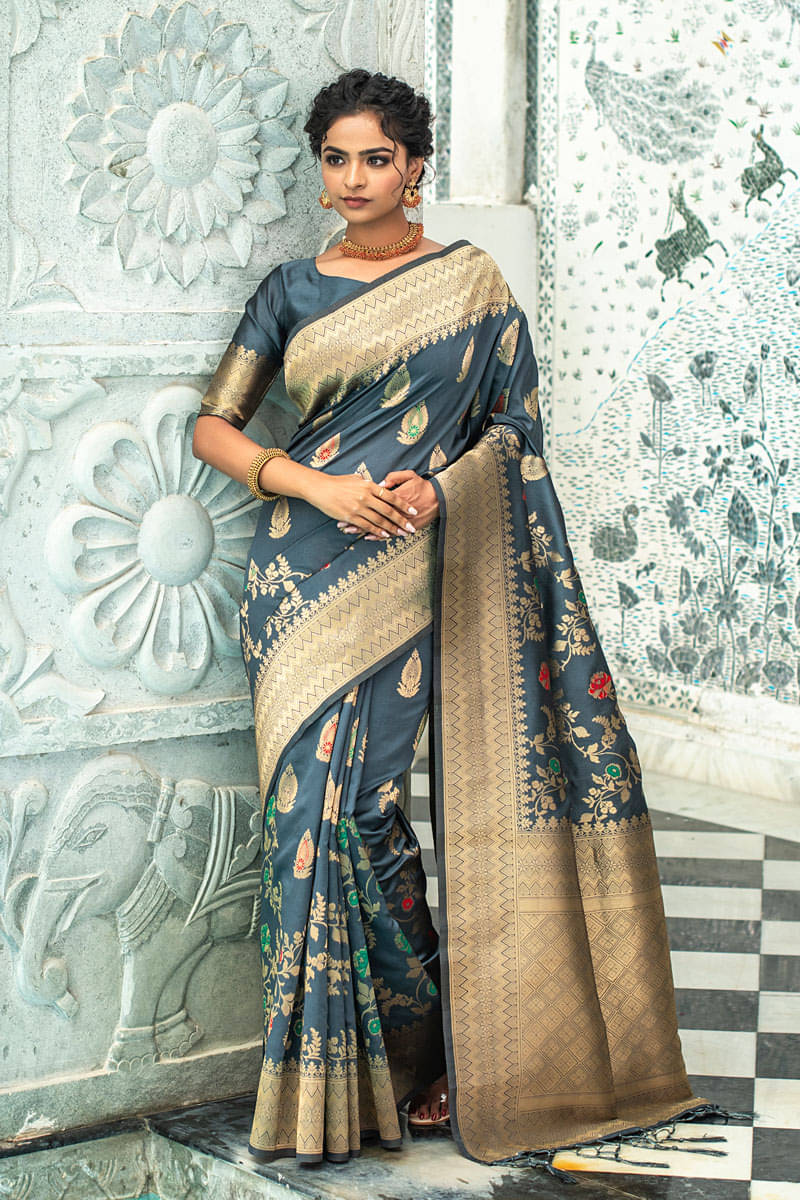 Lilots Silk Blend Woven Regular Saree With Unstitched Blouse Piece ( Grey ) Lilots Silk Blend Woven Regular Saree With Unstitched Blouse Piece ( Grey )