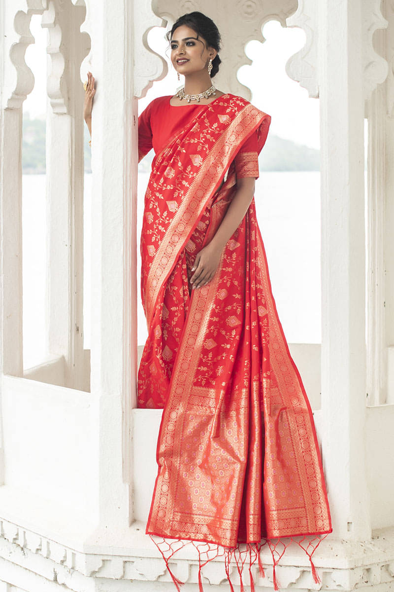 Lilots Silk Blend Woven Regular Saree With Unstitched Blouse Piece ( Red ) Lilots Silk Blend Woven Regular Saree With Unstitched Blouse Piece ( Red )