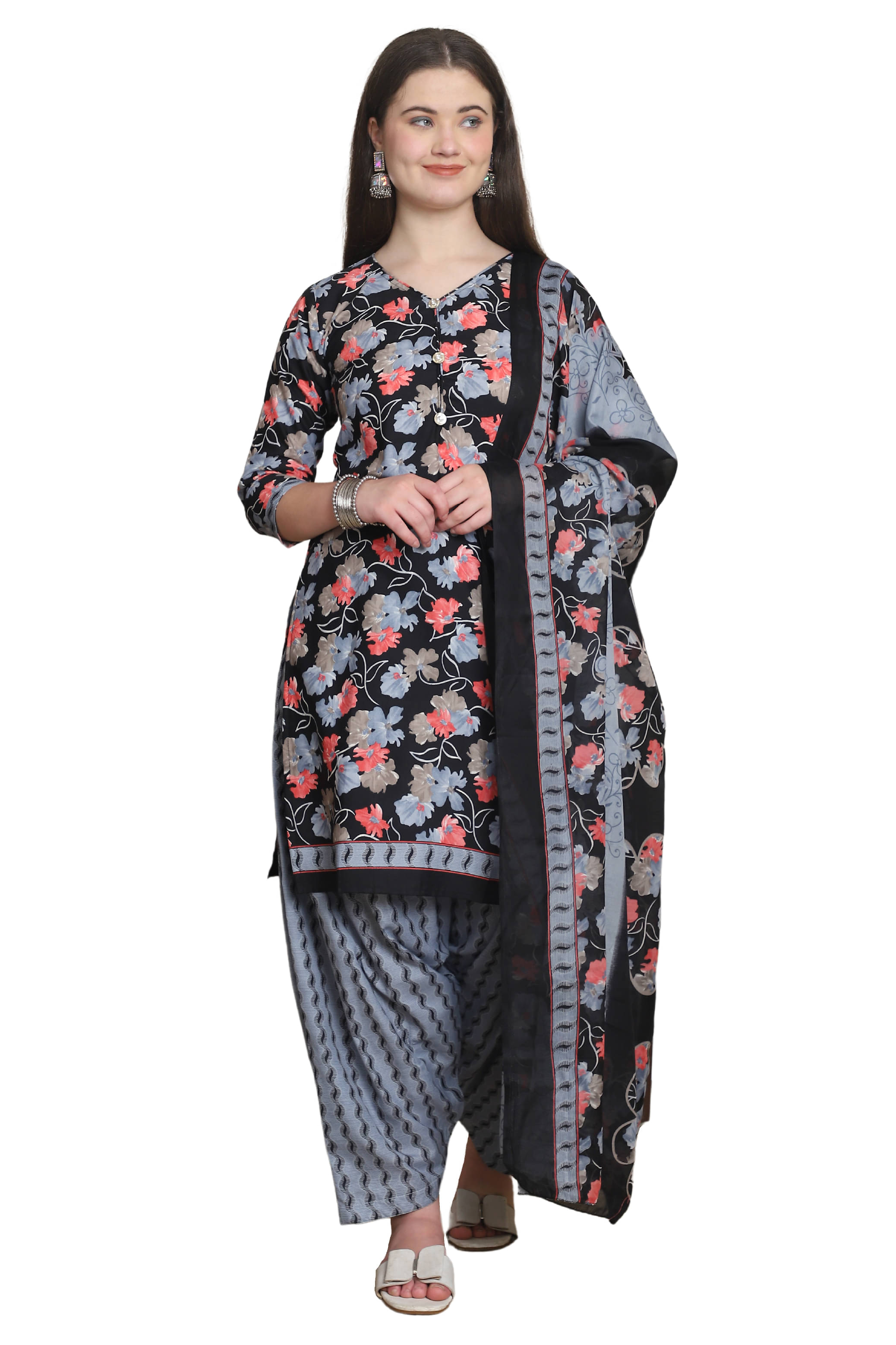 ROLYPOLY Women Cotton Blend Printed Straight Kurti With Patiala Salwar ( Black )     			ROLYPOLY Women Cotton Blend Printed Straight Kurti With Patiala Salwar ( Black )
