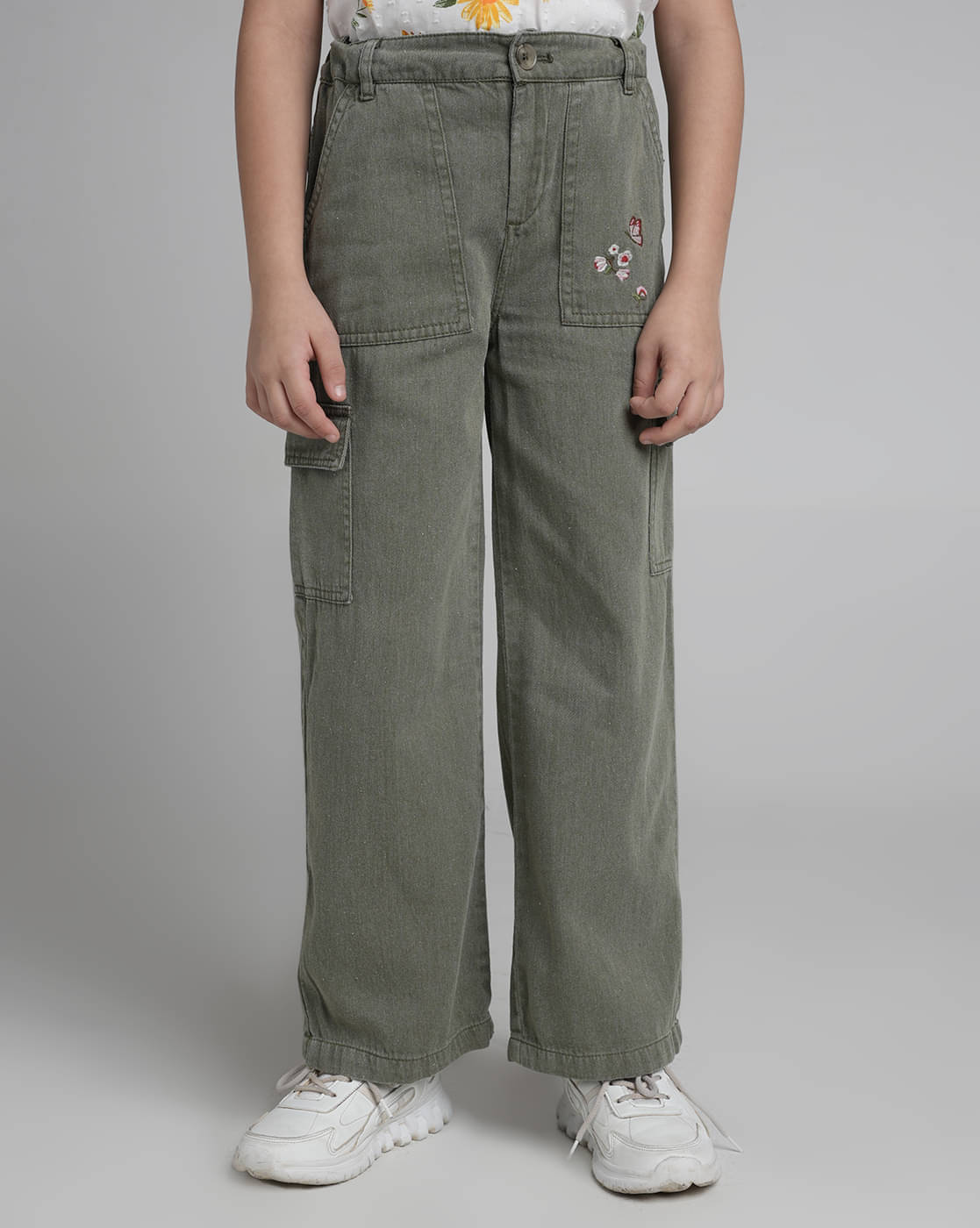 Under Fourteen Only Pack of 1 Girls Cotton Spandex Cargos ( Olive Green ) Under Fourteen Only Pack of 1 Girls Cotton Spandex Cargos ( Olive Green )