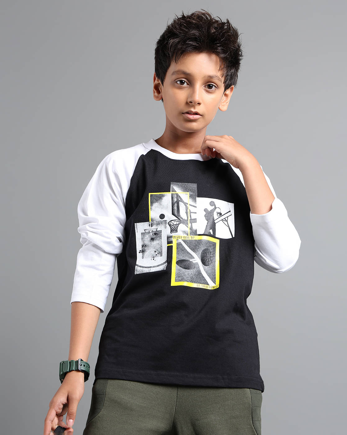     			Under Fourteen Only Pack of 1 Boys Cotton T-Shirt ( BLACK )