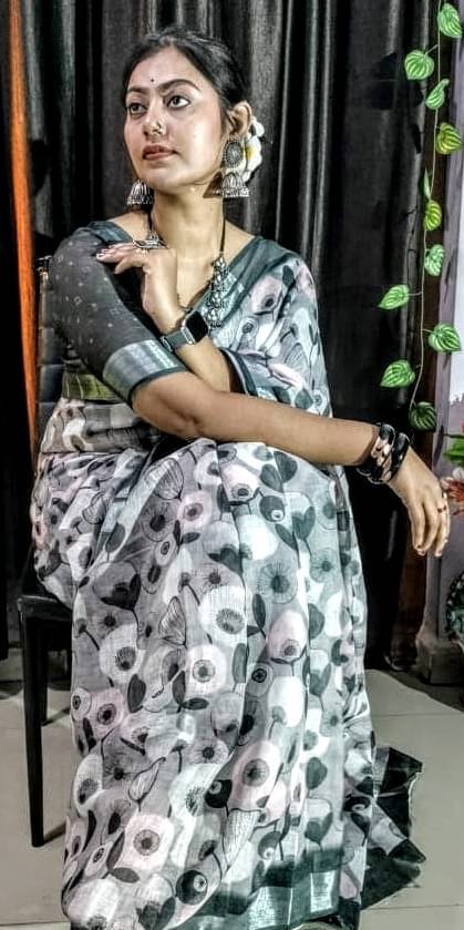     			VTEXX Cotton Printed Regular Saree With Unstitched Blouse Piece ( Light Grey )