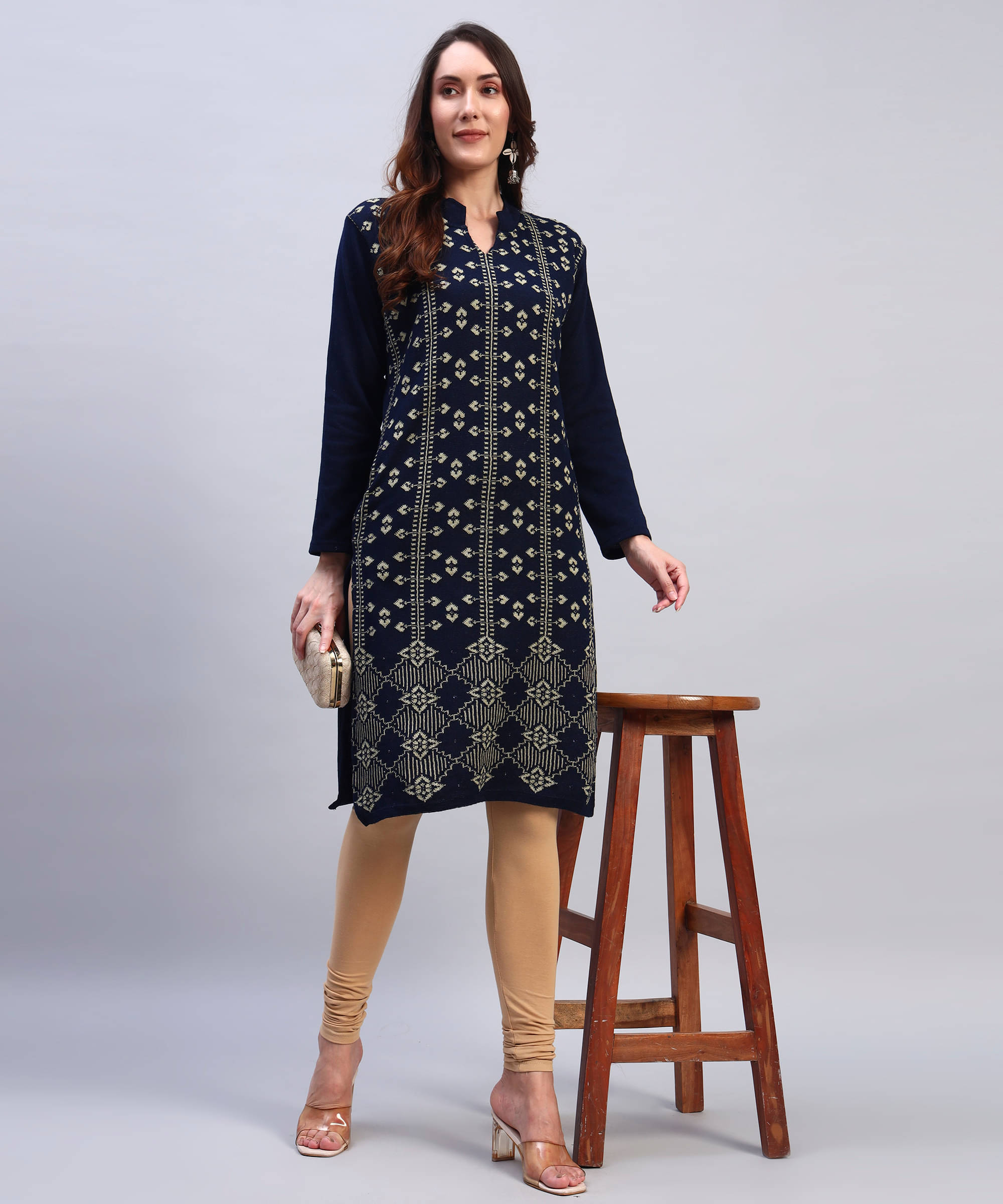     			ZEPPI Women Woollen Self Design Straight Kurti ( Navy )