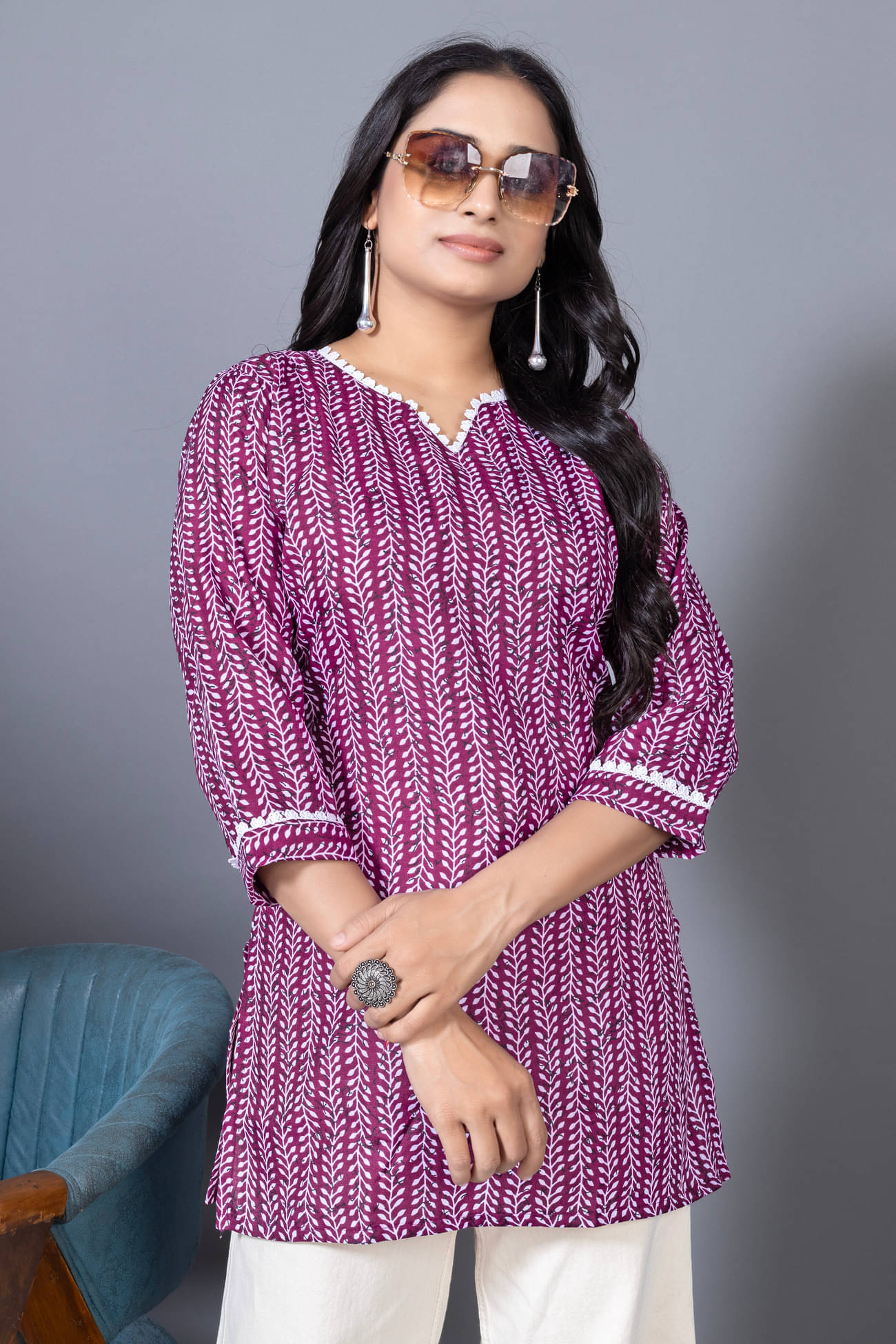     			Devakii Women Cotton Blend Printed Straight Kurti ( Purple )