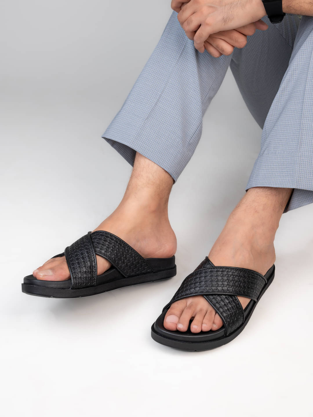     			Fentacia Black Men's Daily Slipper