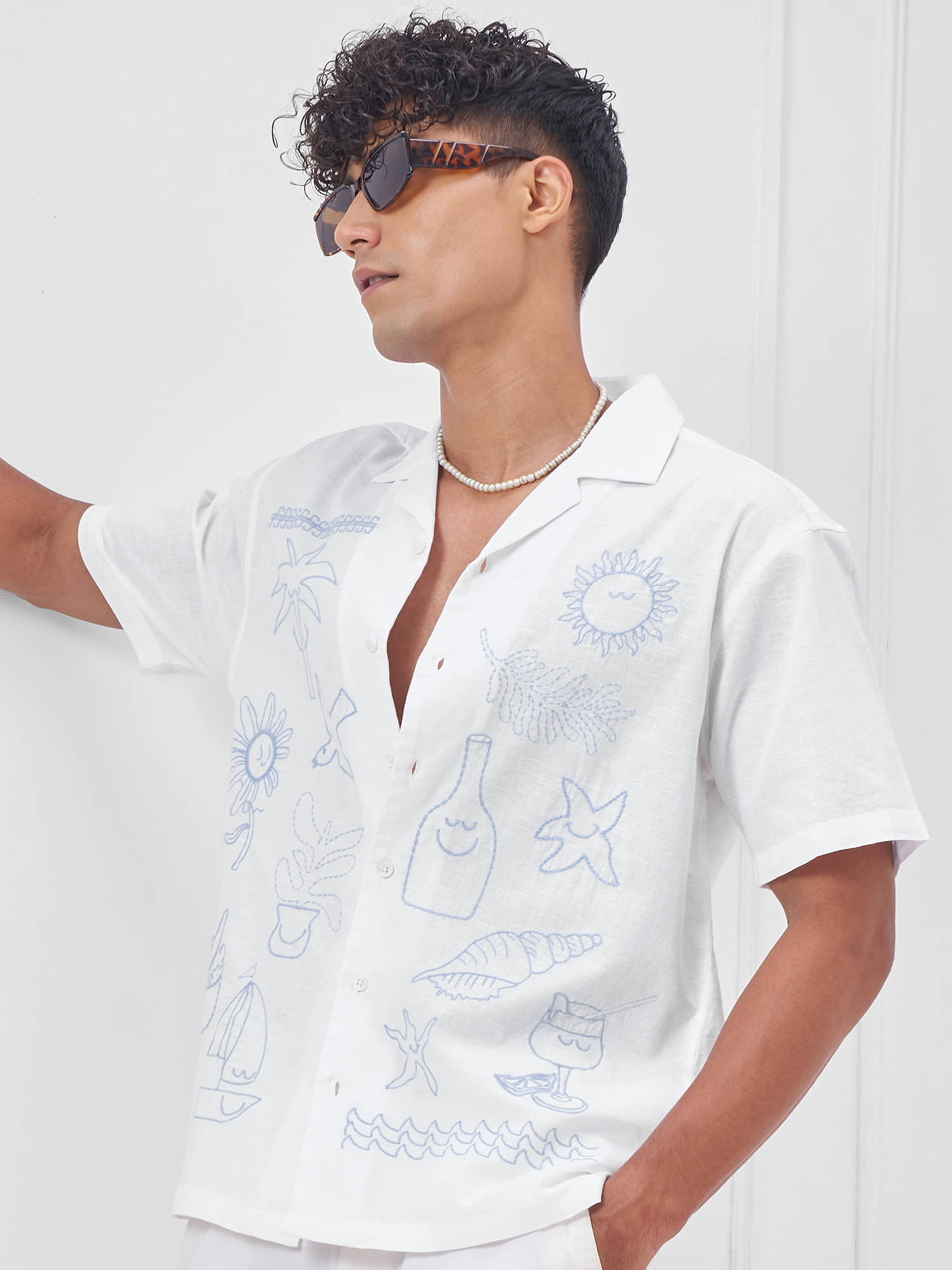 Highlander 100% Cotton Relaxed Fit Self Design Half Sleeves Men's Casual Shirt - White ( Pack of 1 )     			Highlander 100% Cotton Relaxed Fit Self Design Half Sleeves Men's Casual Shirt - White ( Pack of 1 )