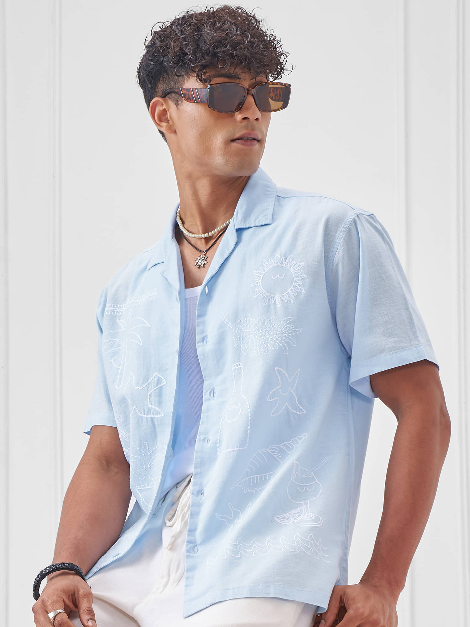     			Highlander 100% Cotton Relaxed Fit Self Design Half Sleeves Men's Casual Shirt - Aqua Blue ( Pack of 1 )