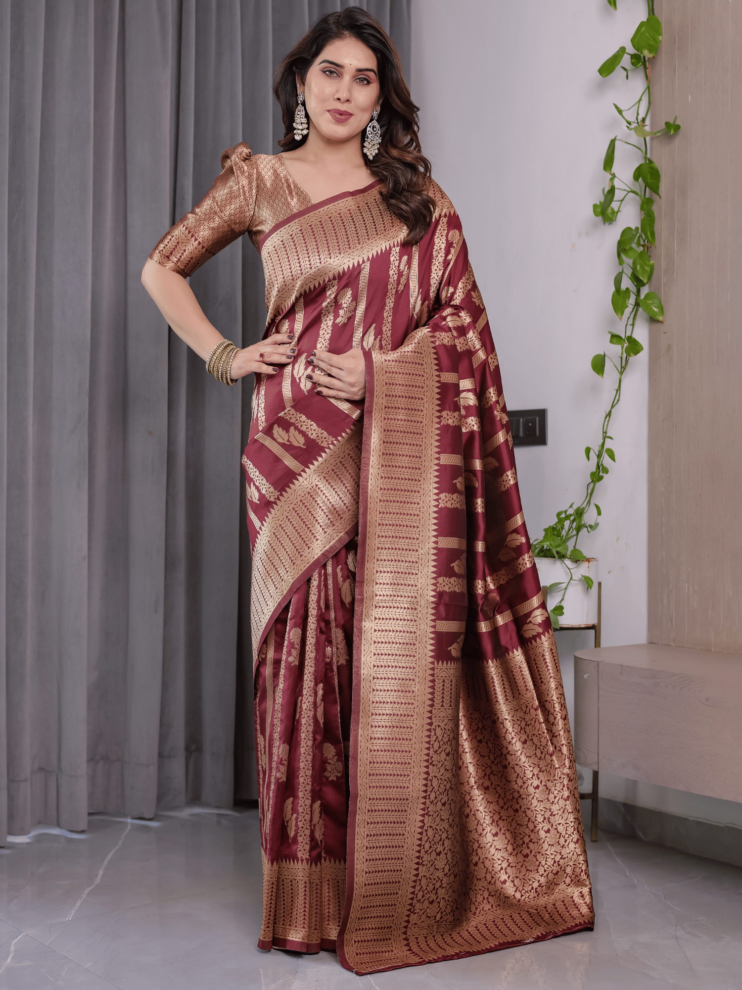 INDIAN SILKS Art Silk Printed Regular Saree With Unstitched Blouse Piece ( Maroon ) INDIAN SILKS Art Silk Printed Regular Saree With Unstitched Blouse Piece ( Maroon )