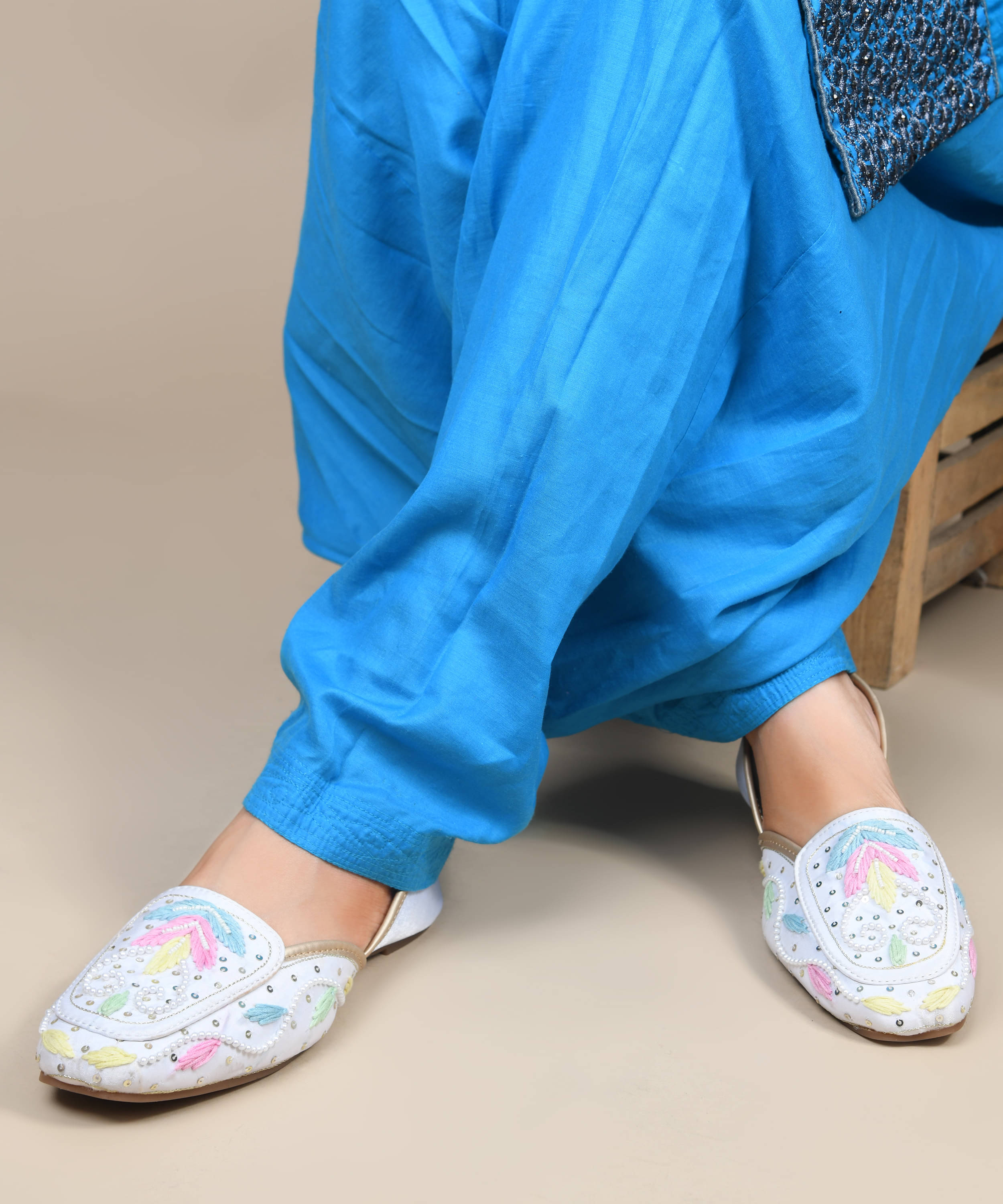     			JM Looks White Women's Ethnic Ballerinas