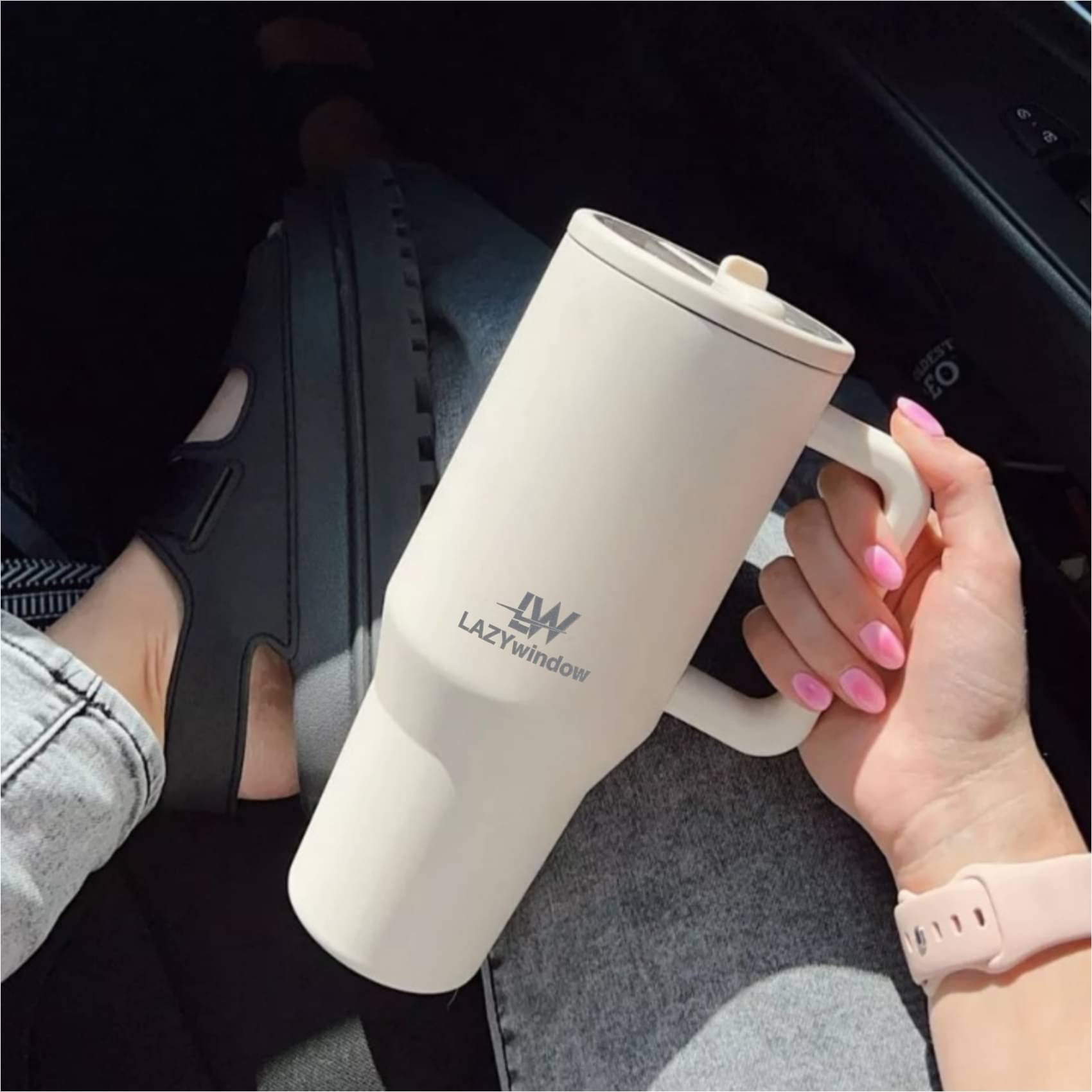     			LAZYWINDOW Off White Thermosteel Flask ( 1200 ml )