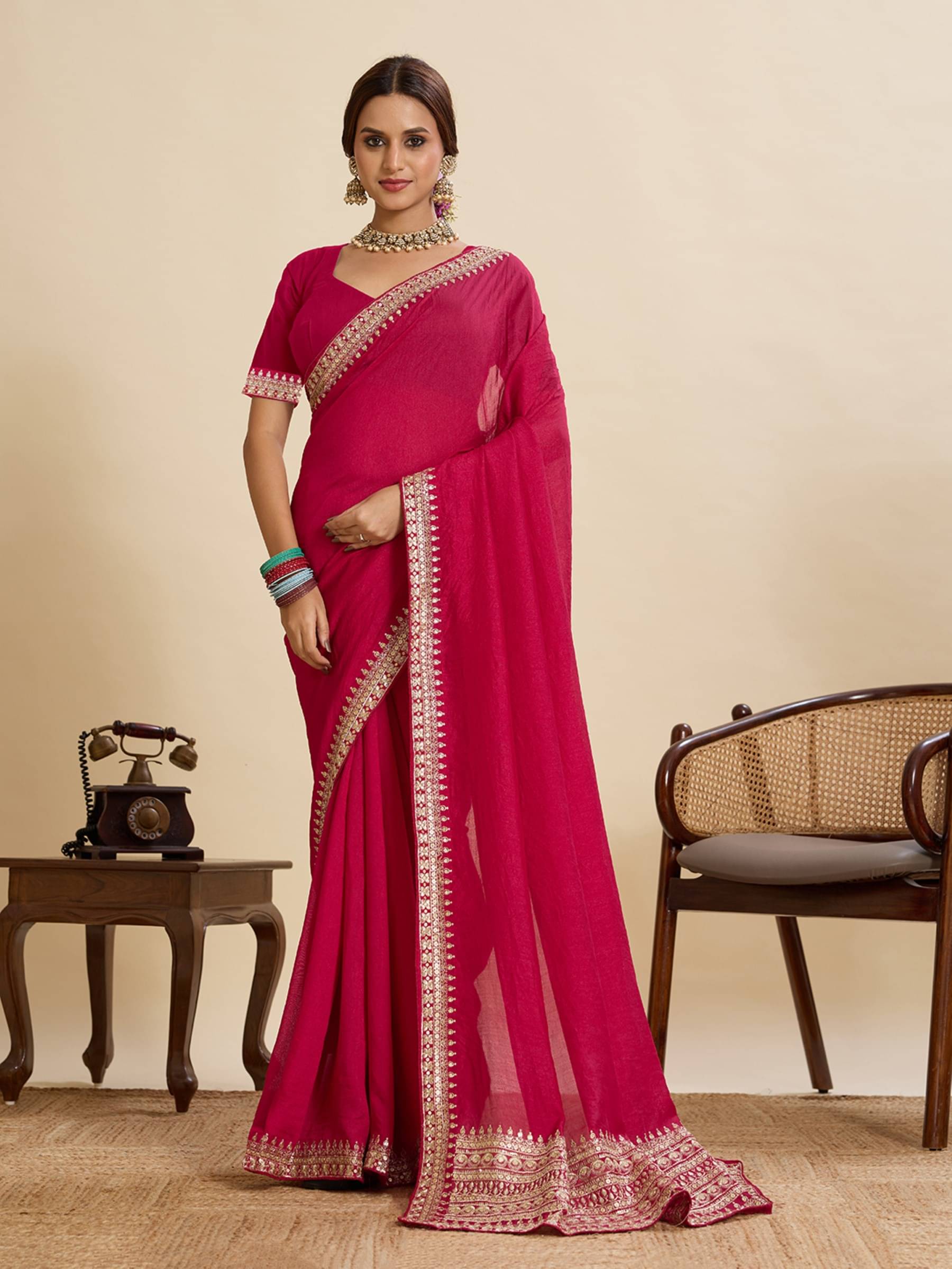     			Rangtulika Ethnics Silk Solid Banarasi saree With Unstitched Blouse Piece ( Pink )