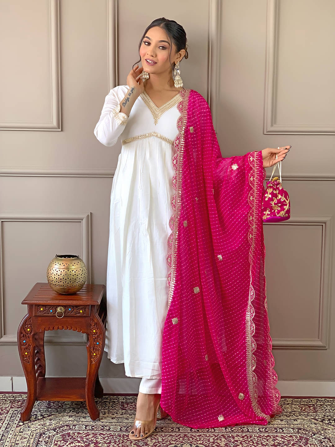     			THE52 Women Chanderi Embroidered Straight Kurti With Pants ( Pink )