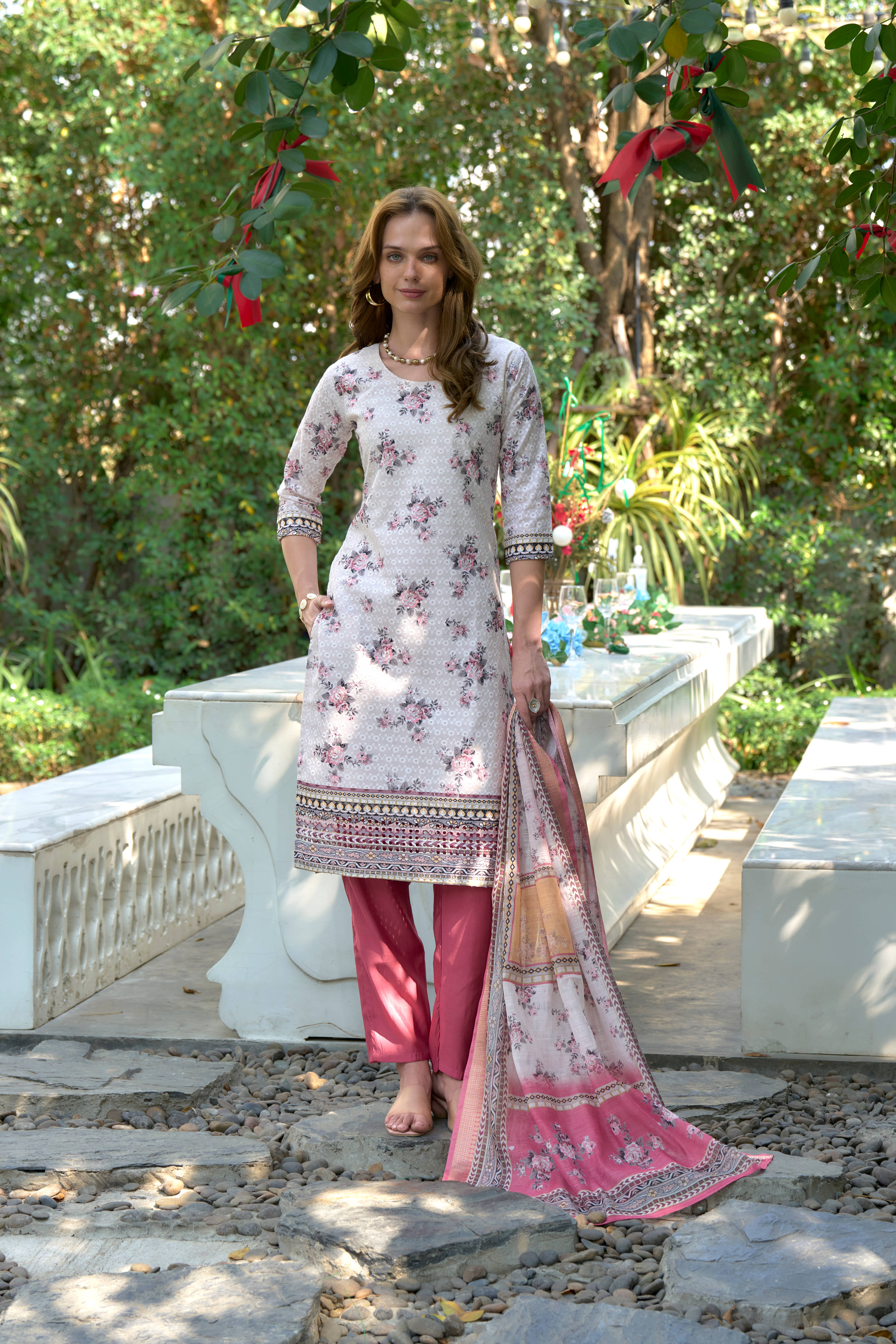 THE52 Women Cotton Embroidered Straight Kurti With Pants ( White ) THE52 Women Cotton Embroidered Straight Kurti With Pants ( White )