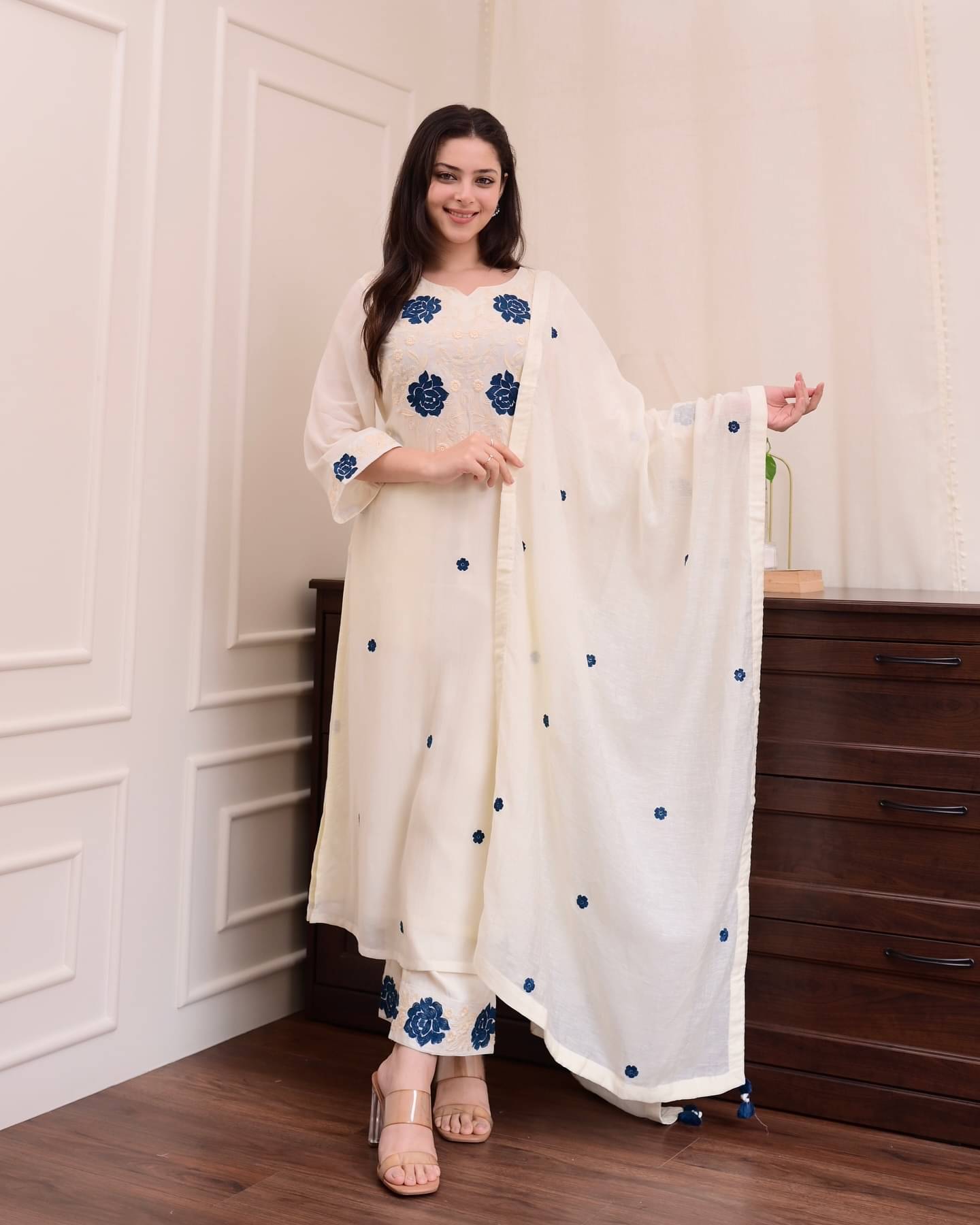 THE52 Women Viscose Embroidered Straight Kurti With Pants ( White )     			THE52 Women Viscose Embroidered Straight Kurti With Pants ( White )