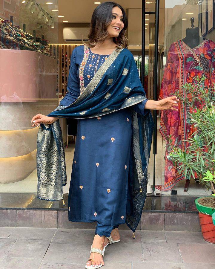     			THE52 Women Viscose Embroidered Straight Kurti With Pants ( Teal )