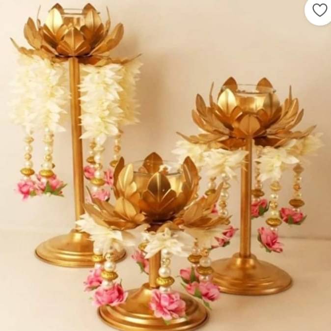     			AAN DECOR Gold Table Top Iron Tea Light Holder - Pack of 3