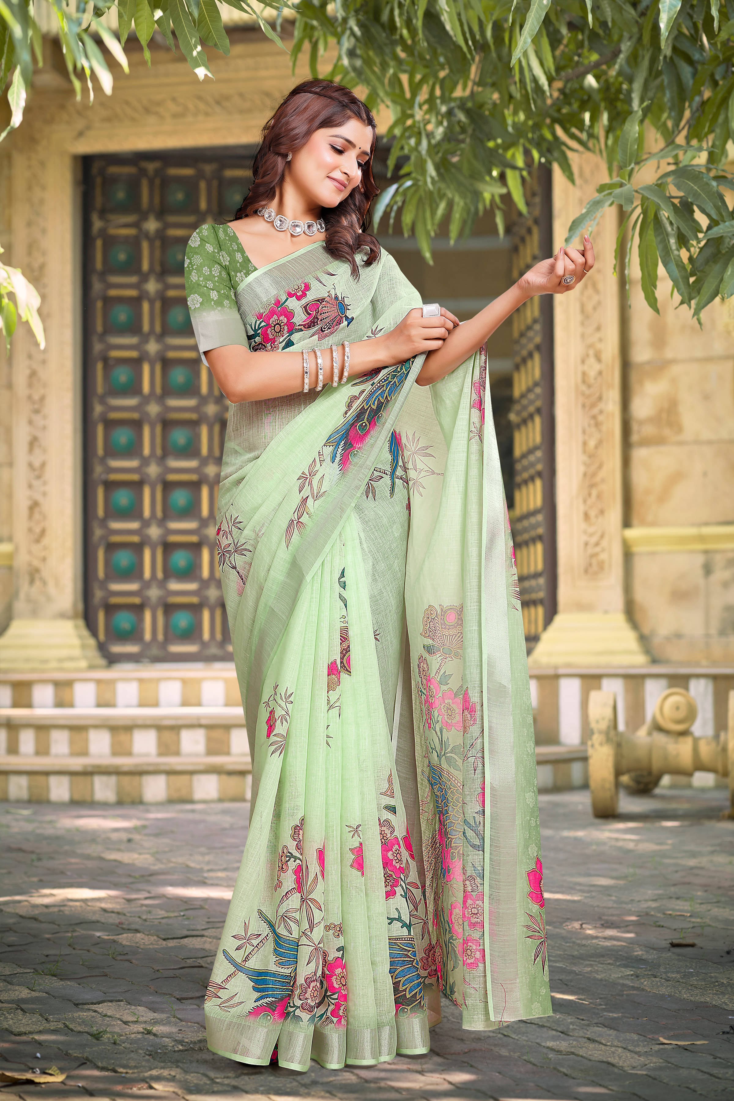 Celeb Styles Linen Printed Regular Saree With Unstitched Blouse Piece ( Green ) Celeb Styles Linen Printed Regular Saree With Unstitched Blouse Piece ( Green )