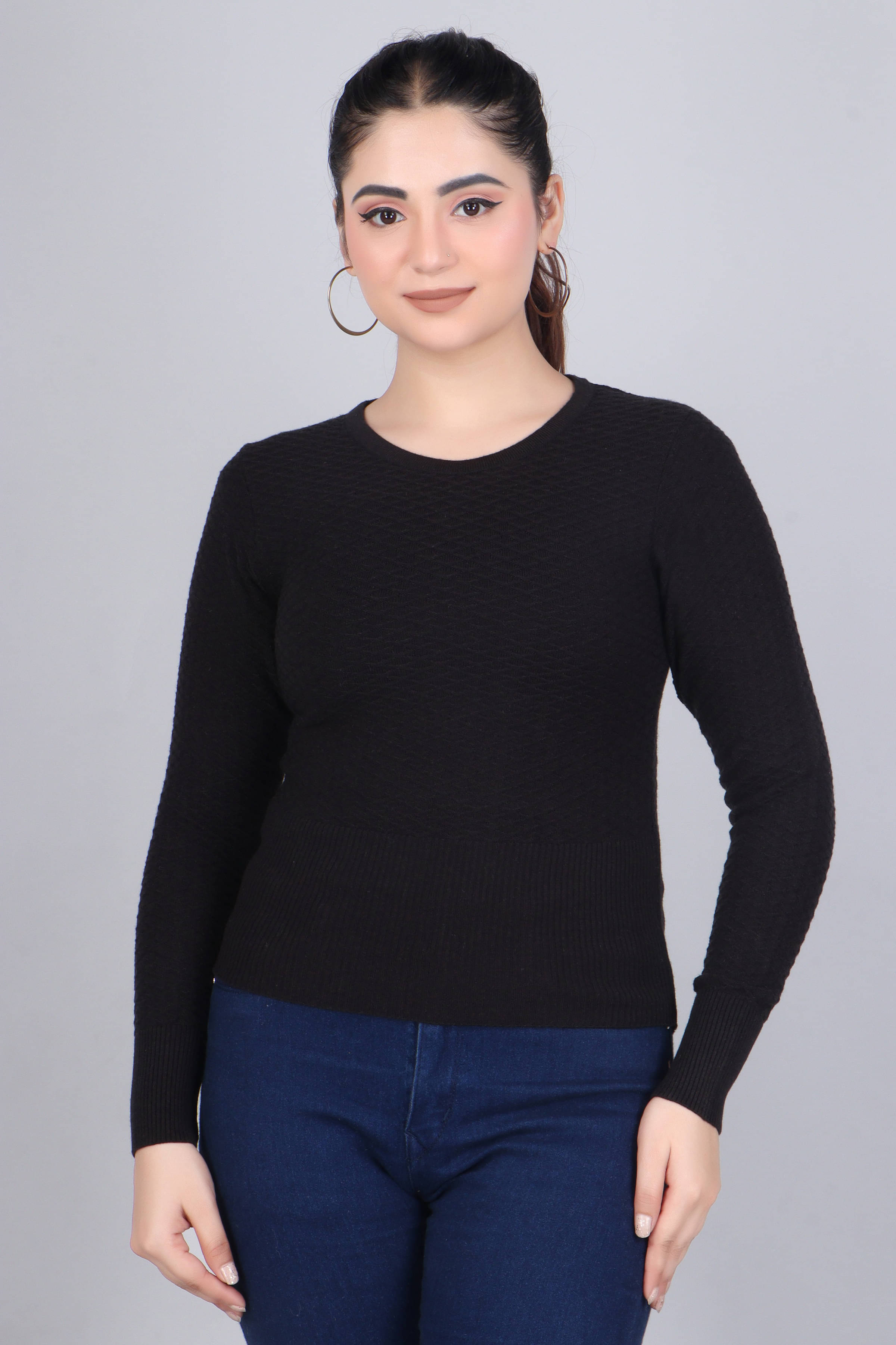 FEVERFEW Viscose Blend Round Neck Women's Pullovers - Black ( Pack of 1 ) FEVERFEW Viscose Blend Round Neck Women's Pullovers - Black ( Pack of 1 )