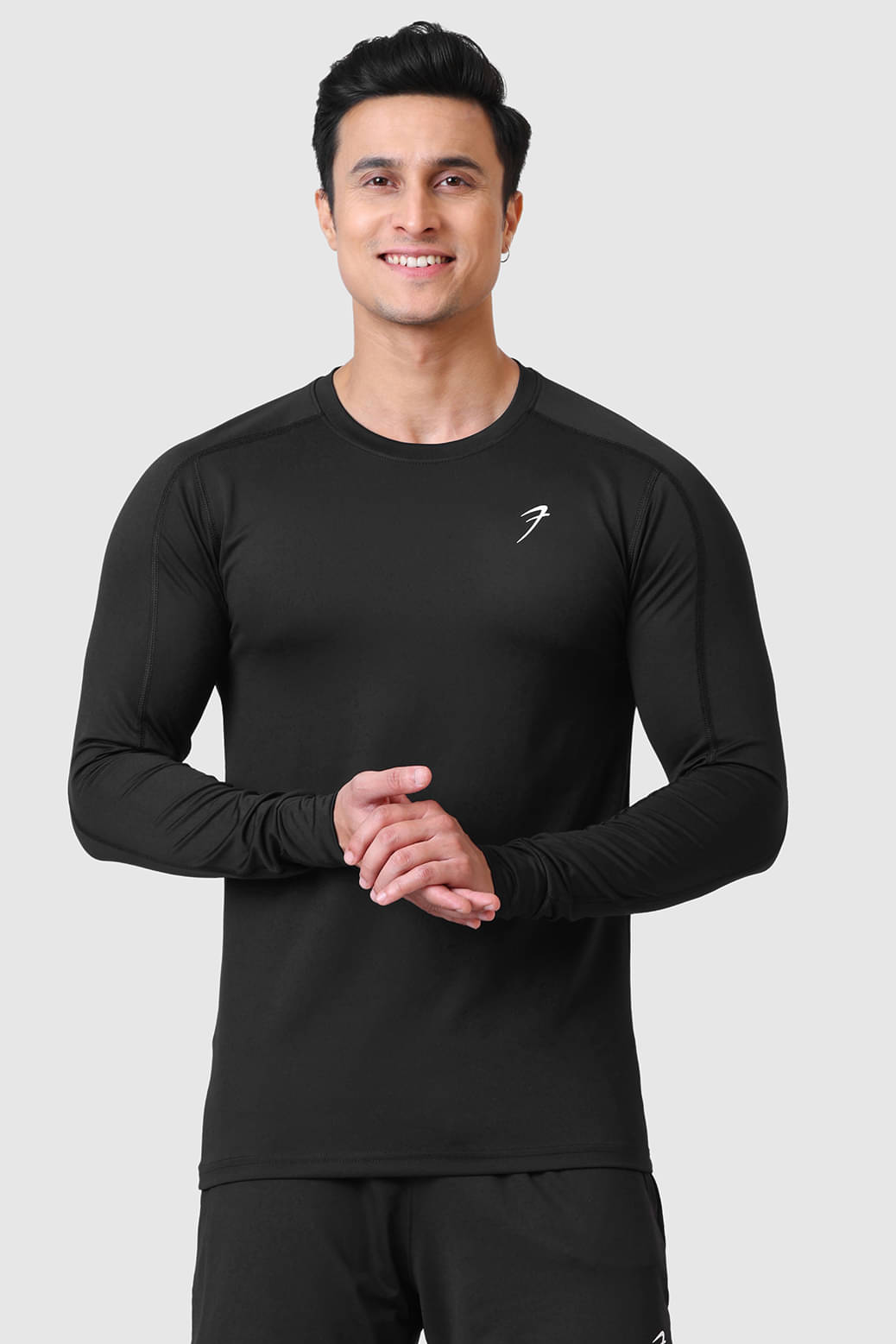     			Fuaark Black Polyester Slim Fit Men's Sports T-Shirt ( Pack of 1 )