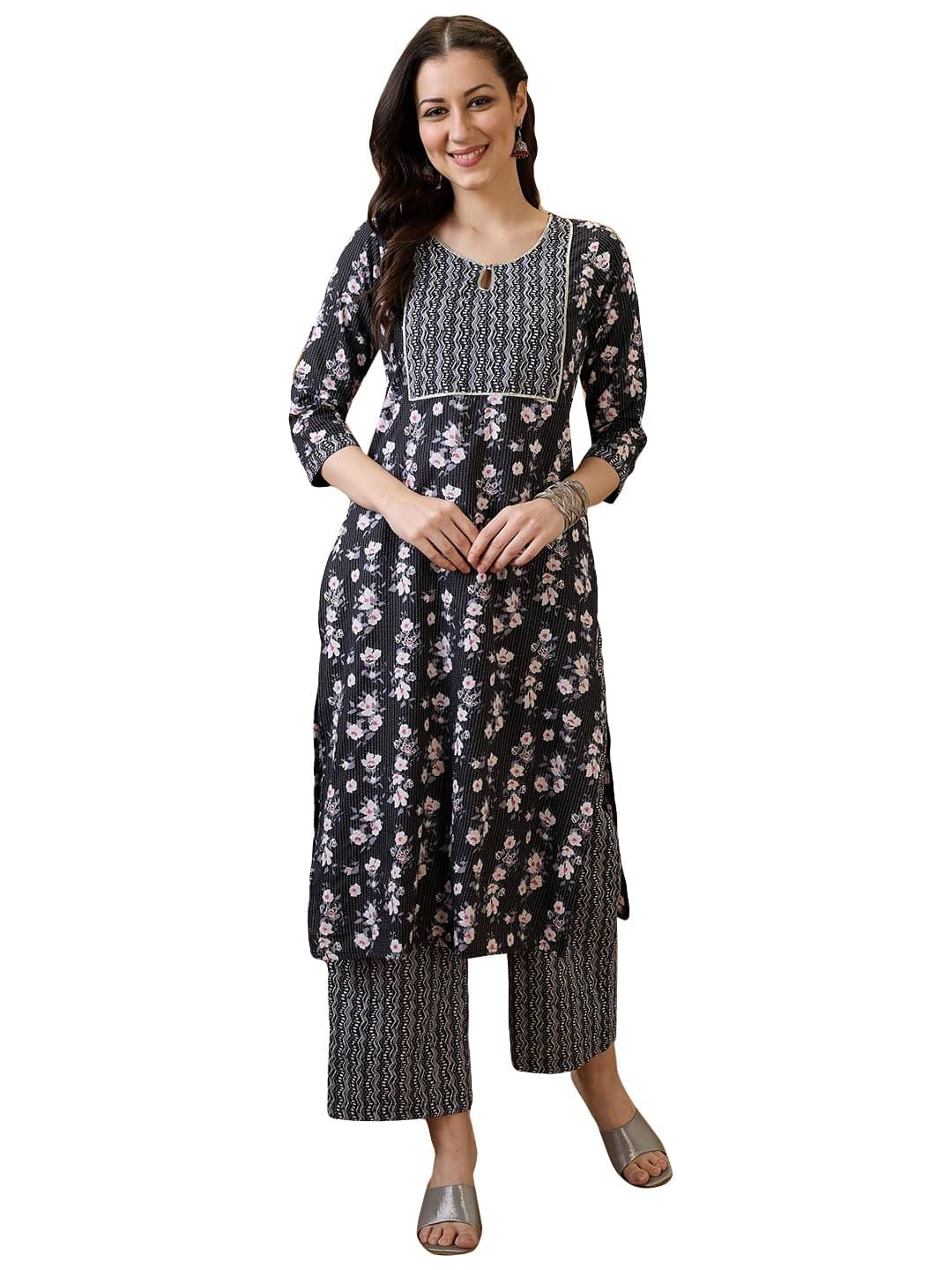     			Globus Women Cotton Blend Printed Straight Kurti With Pants ( Black )